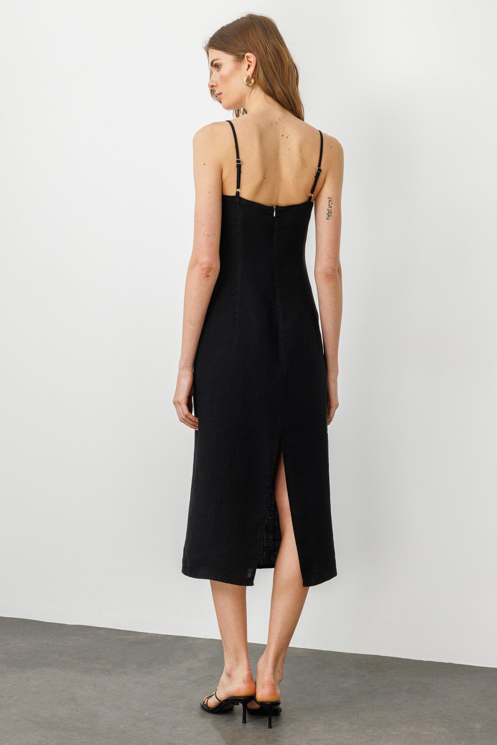 Siyah Ayarlanabilir Askılı, Yırtmaçlı Keten Elbise