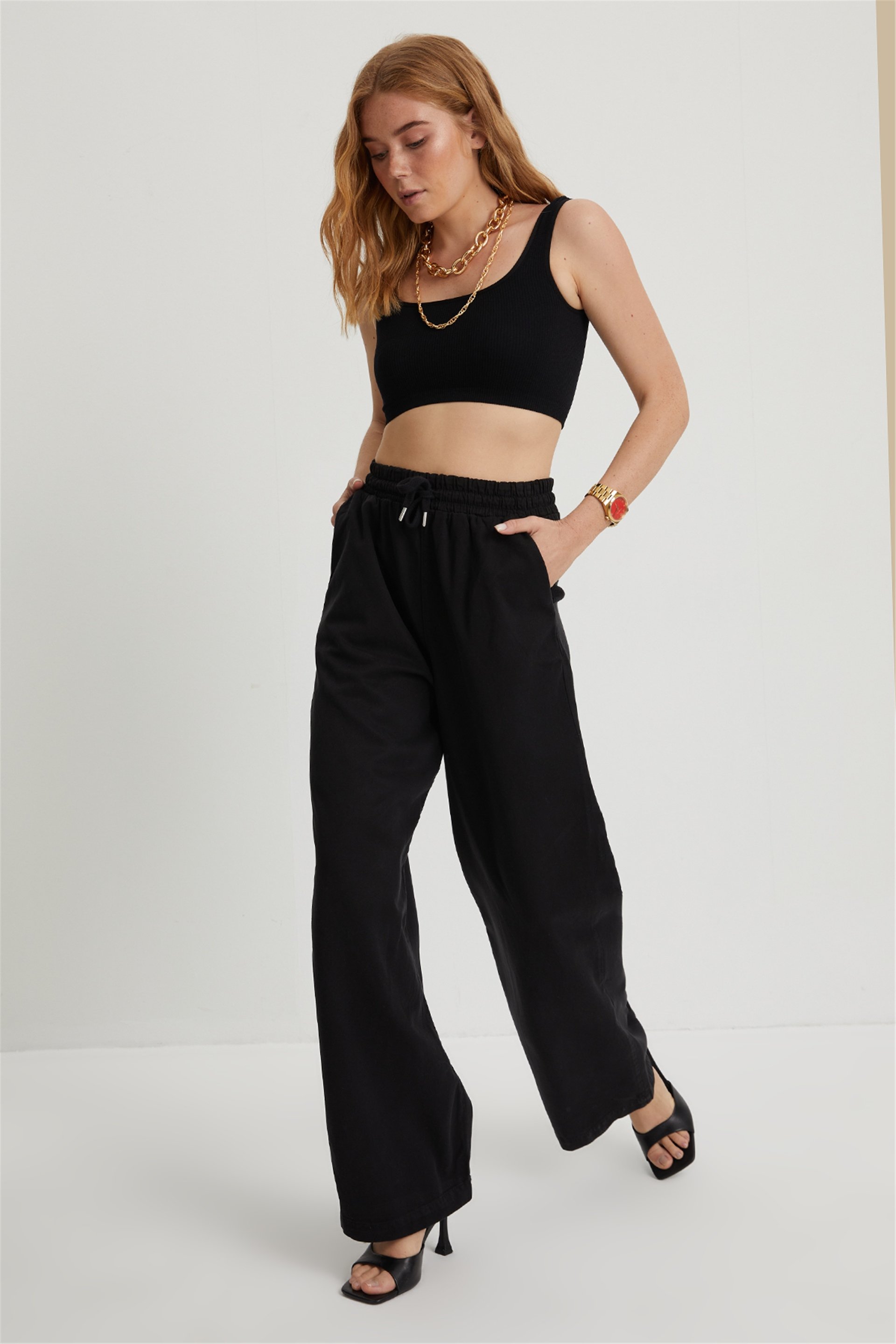 Siyah Beli Büzgülü Bol Paça Pantolon