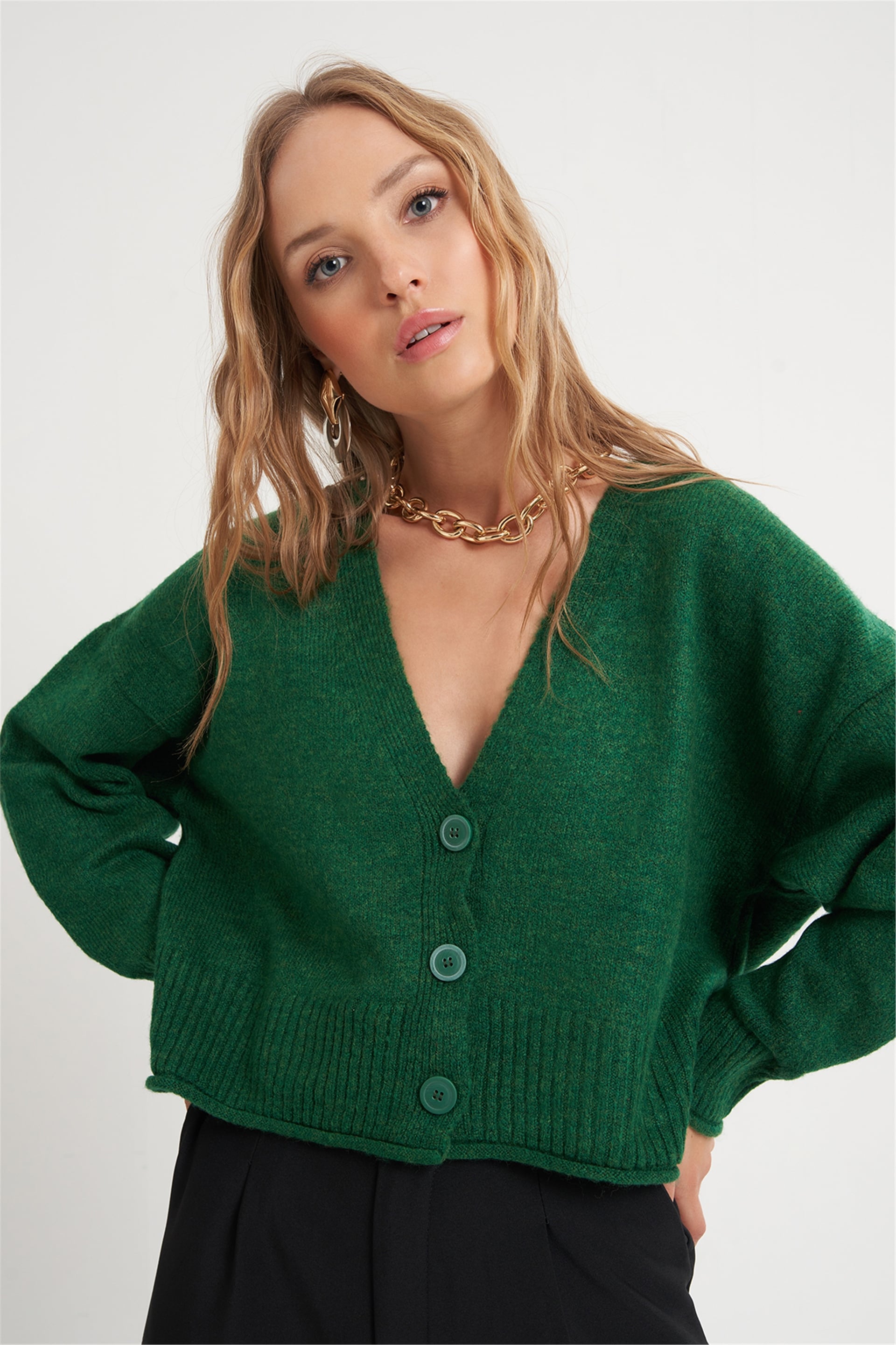 Yeşil V Yaka Crop Basic Hırka