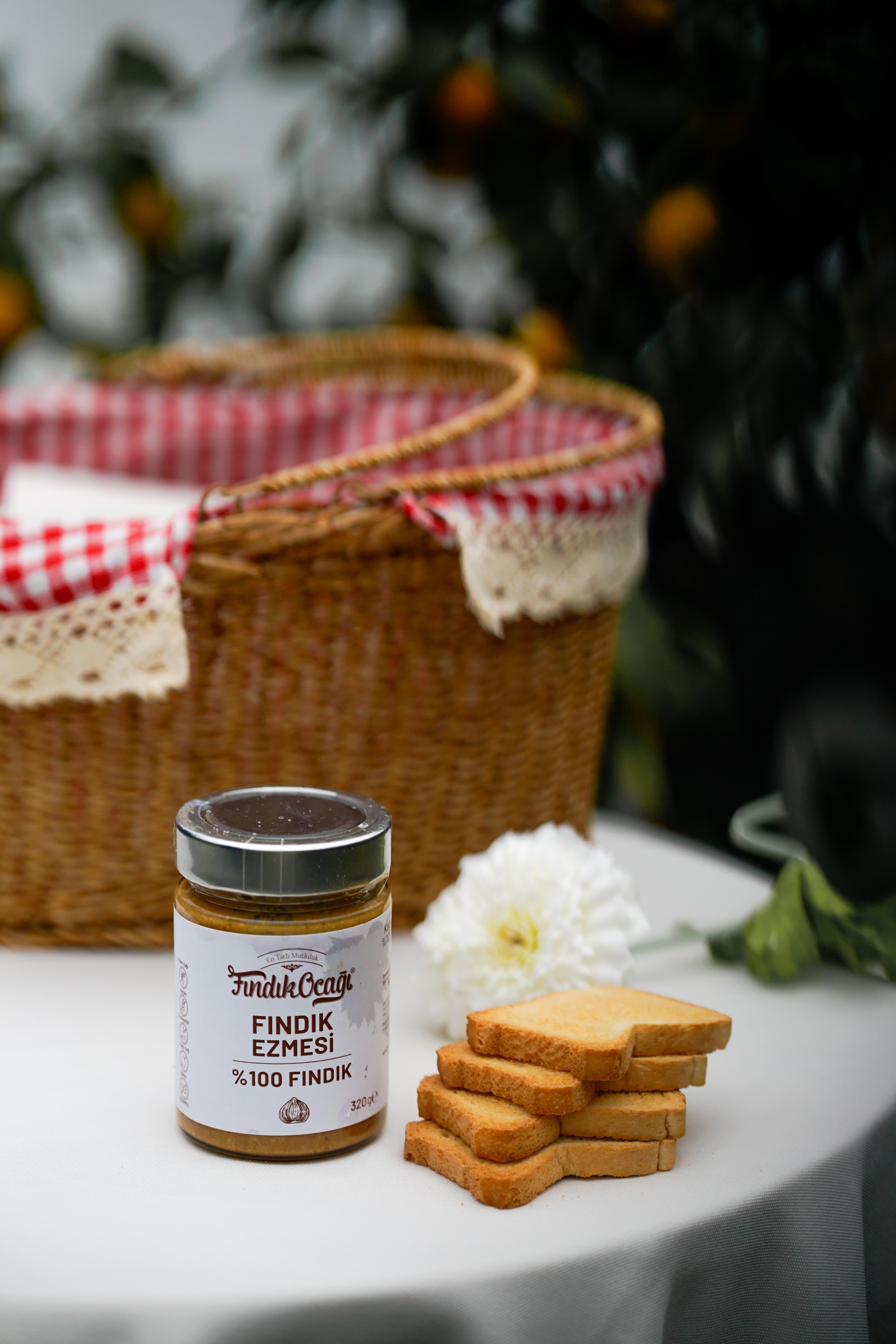 Sadece Fındık Ezmesi 300 Gr.