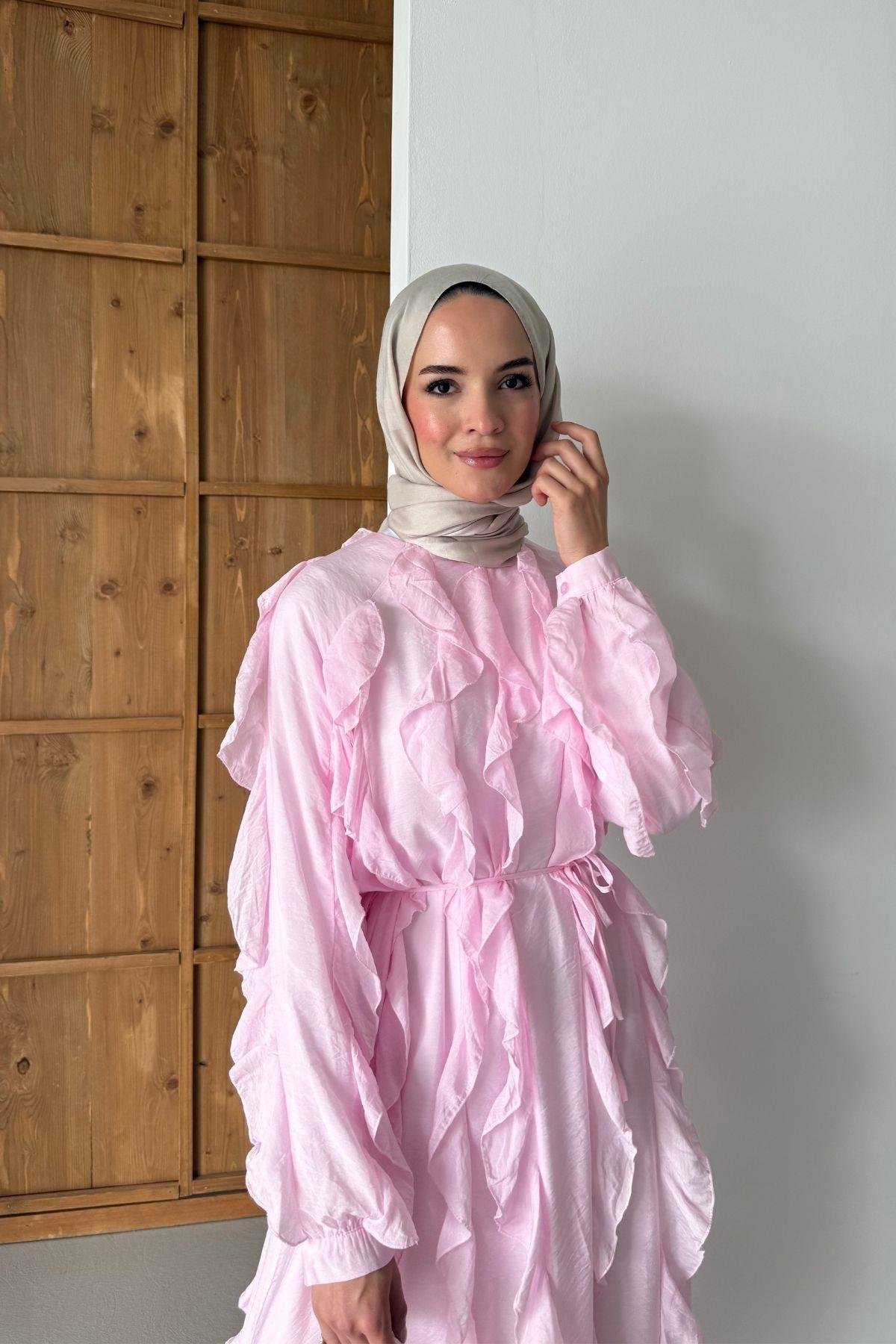 Alice Elbise Pembe
