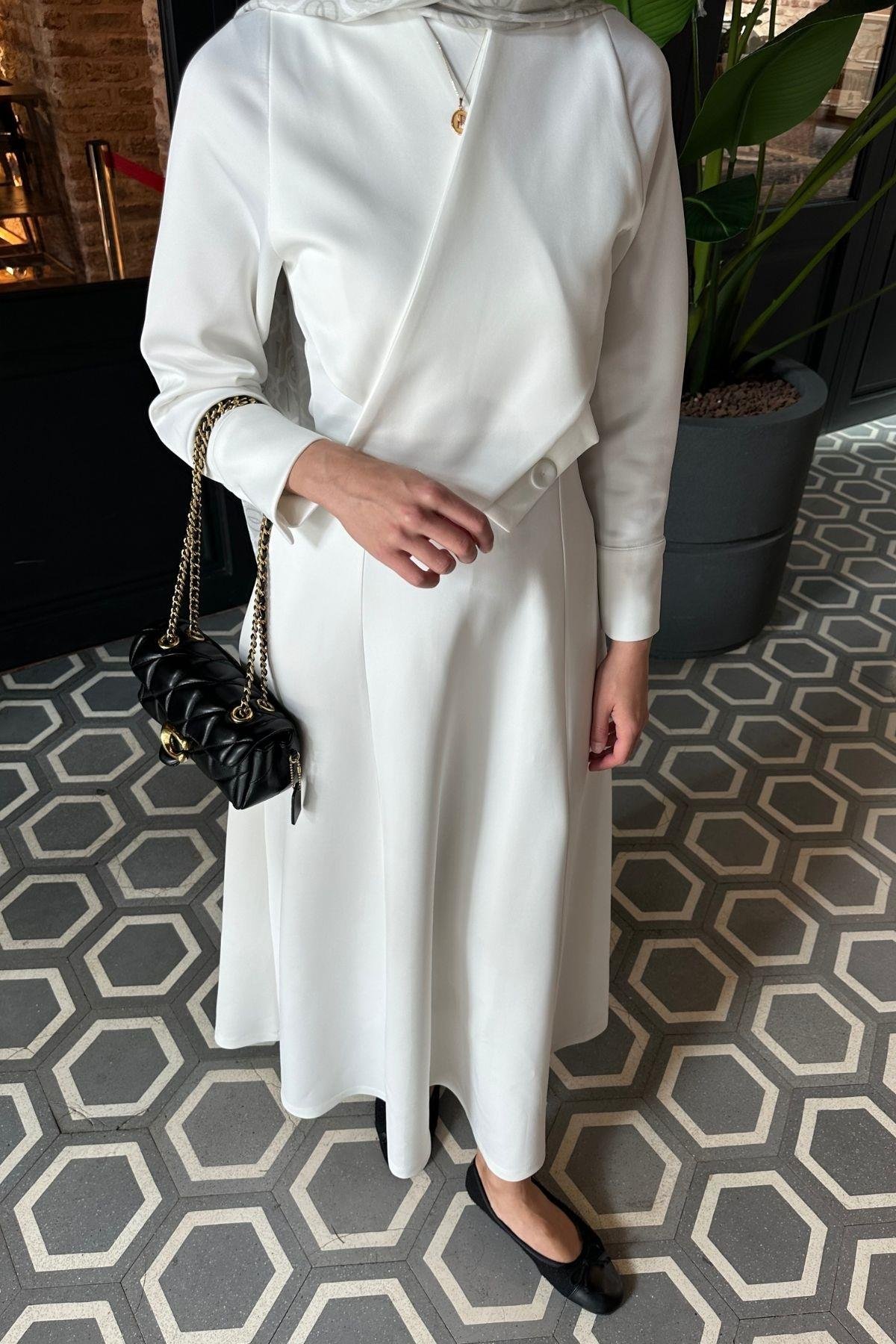 Anna Elbise Ekru