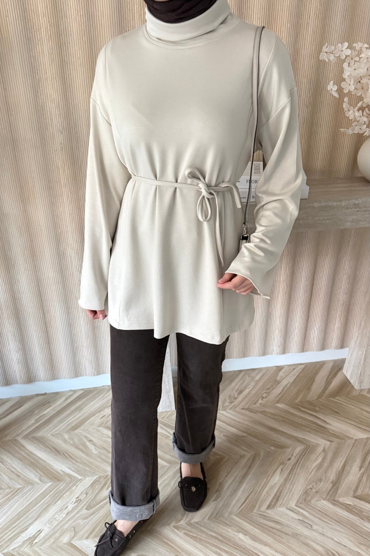 Biye Kemerli Basic Bluz Taş