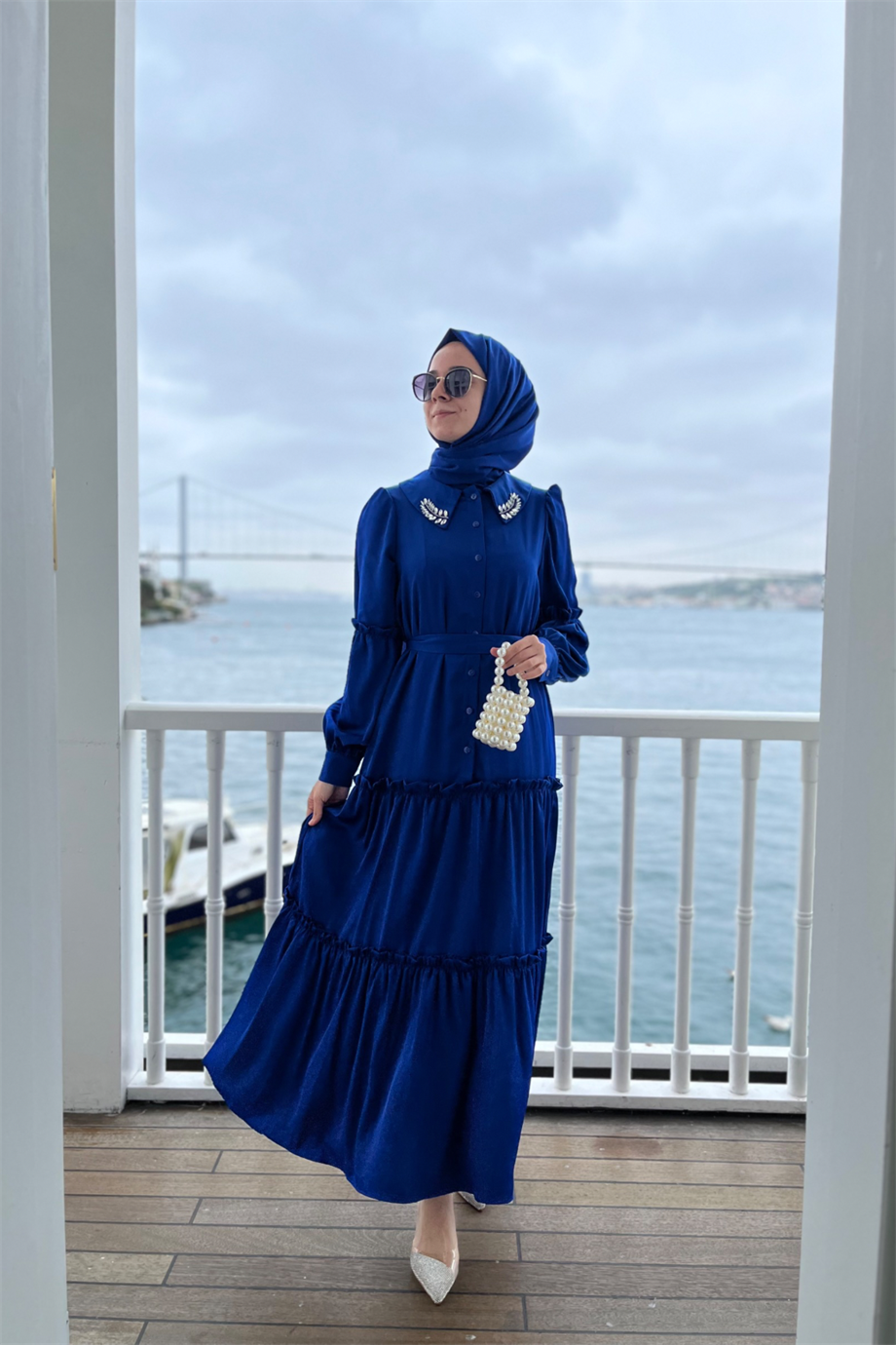 Carla Elbise Saks Mavisi