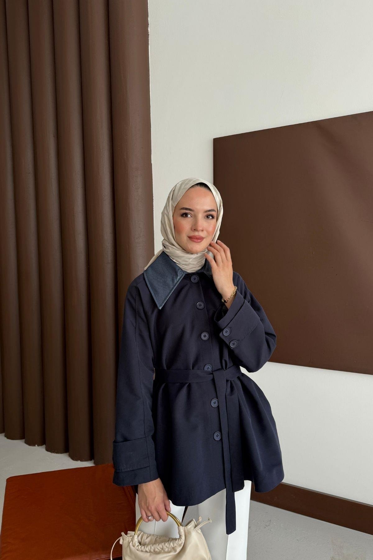Deri Yakalı Tasarım Trençkot Lacivert