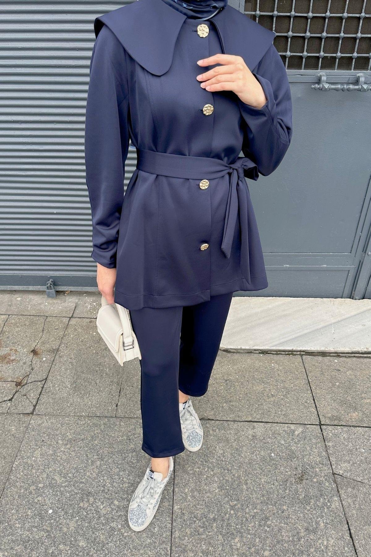 Elisa Takım Lacivert