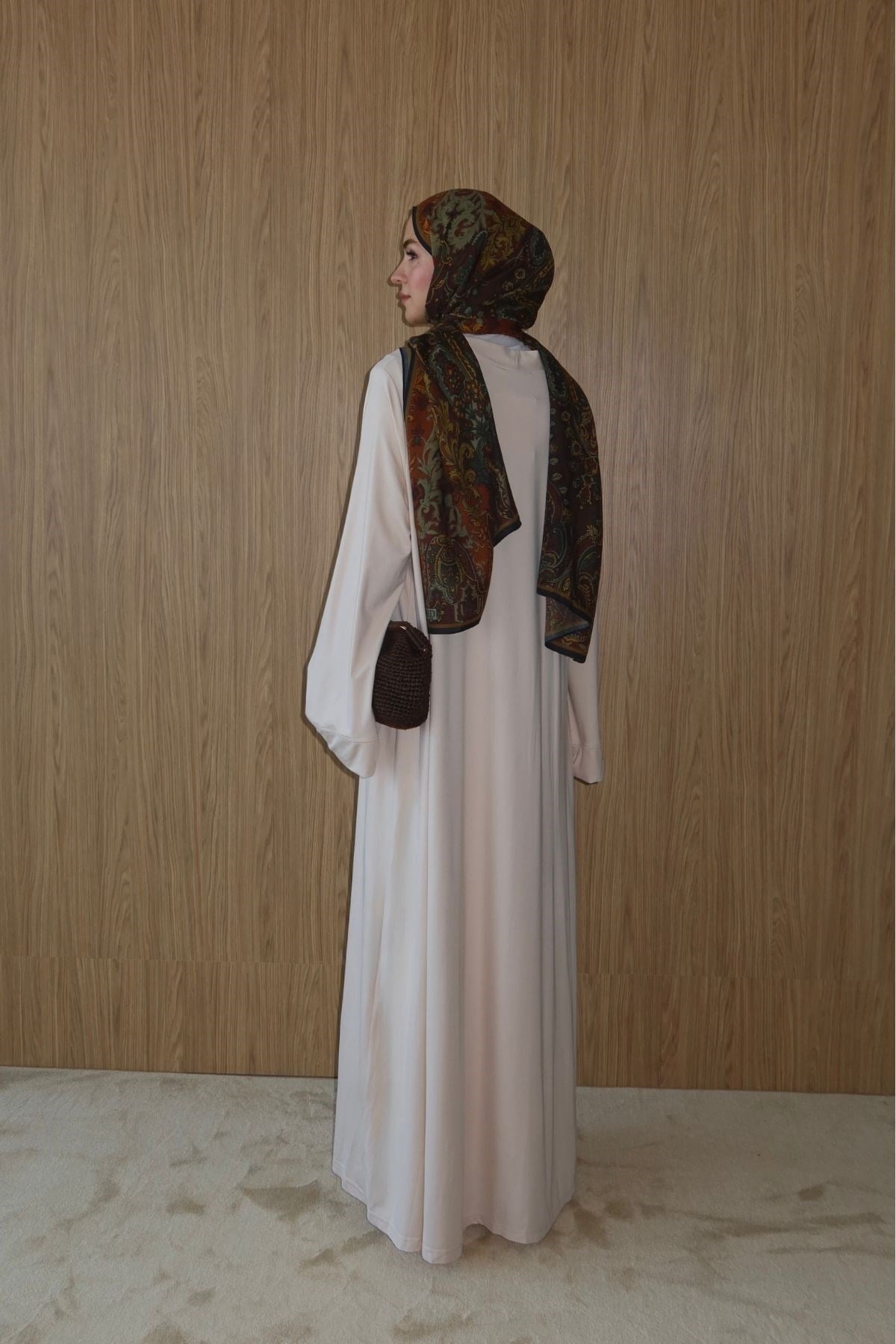 Jade Penye Abaya Takım Taş Rengi