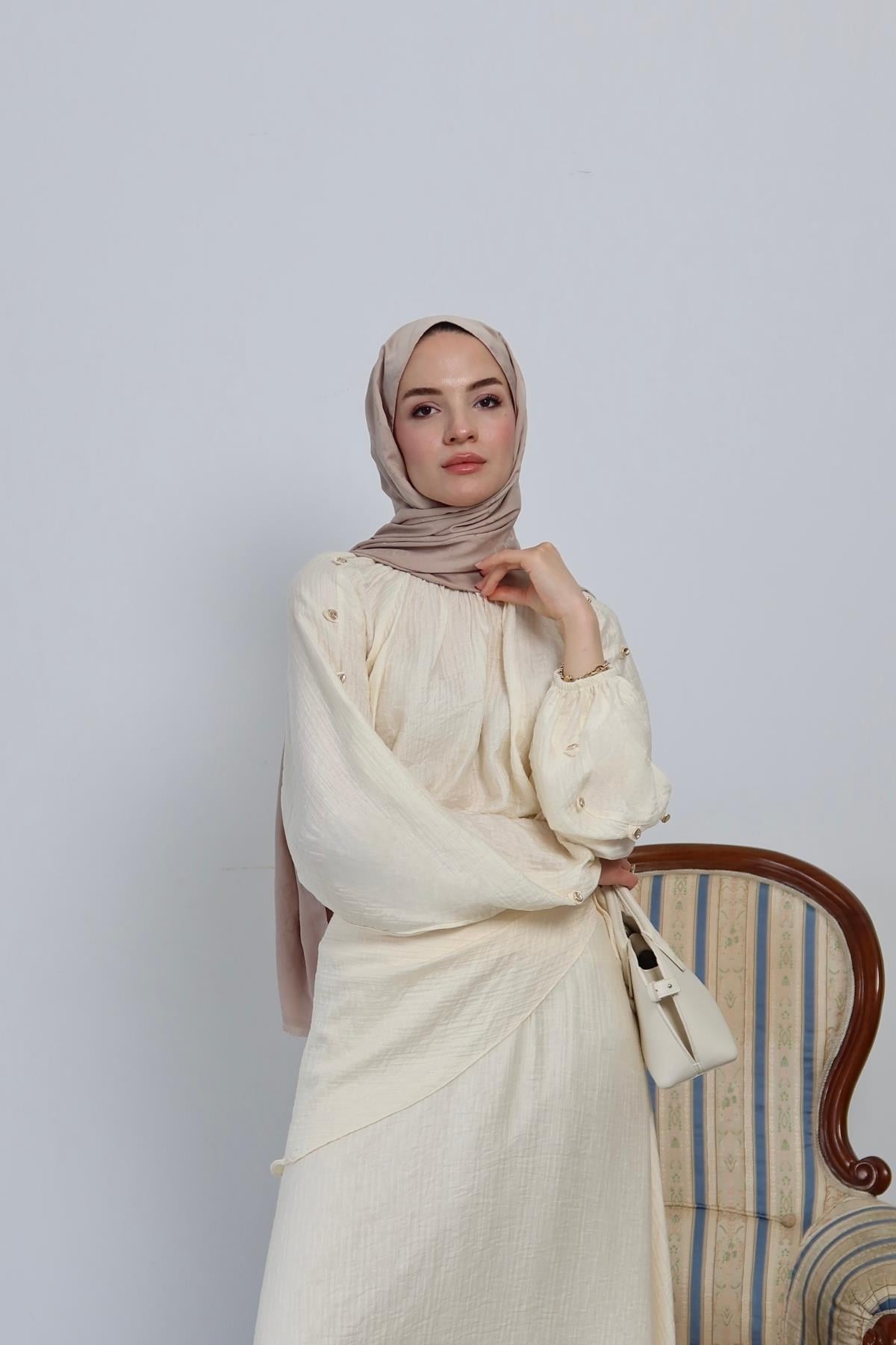 Karina Takım Ekru