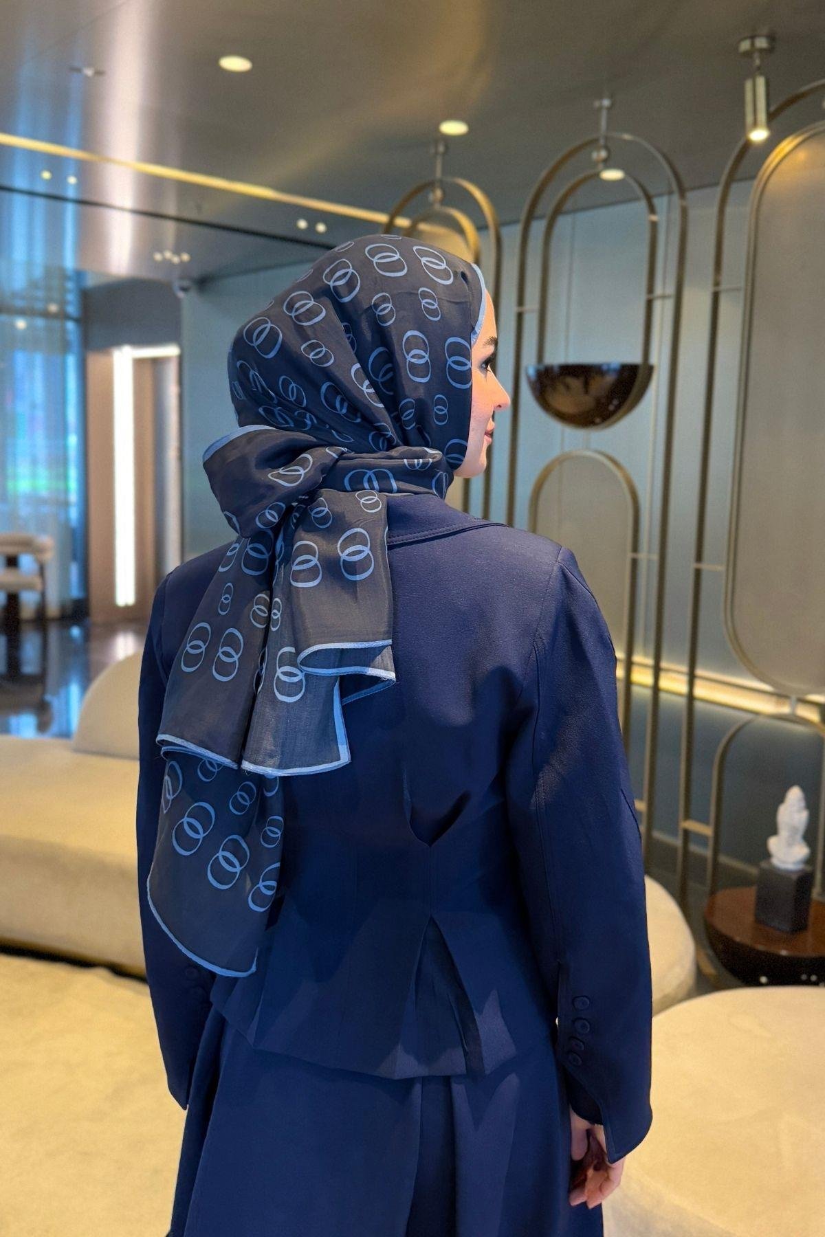 Lara Blazer Etekli Takım Lacivert