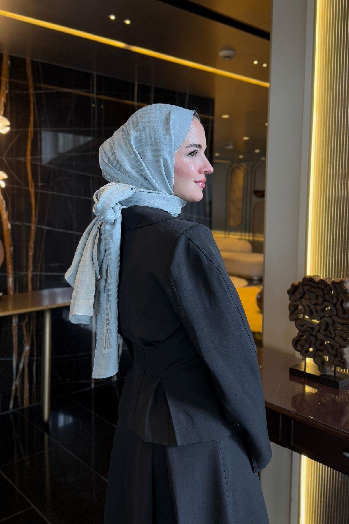 Lara Blazer Etekli Takım Siyah