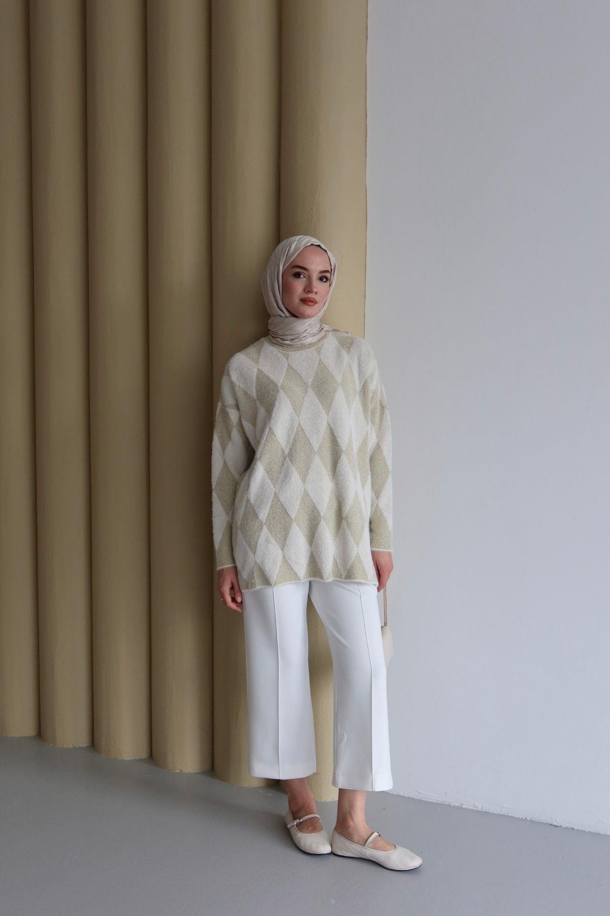 Lisa Baklava Desen Angora Tunik Ekru
