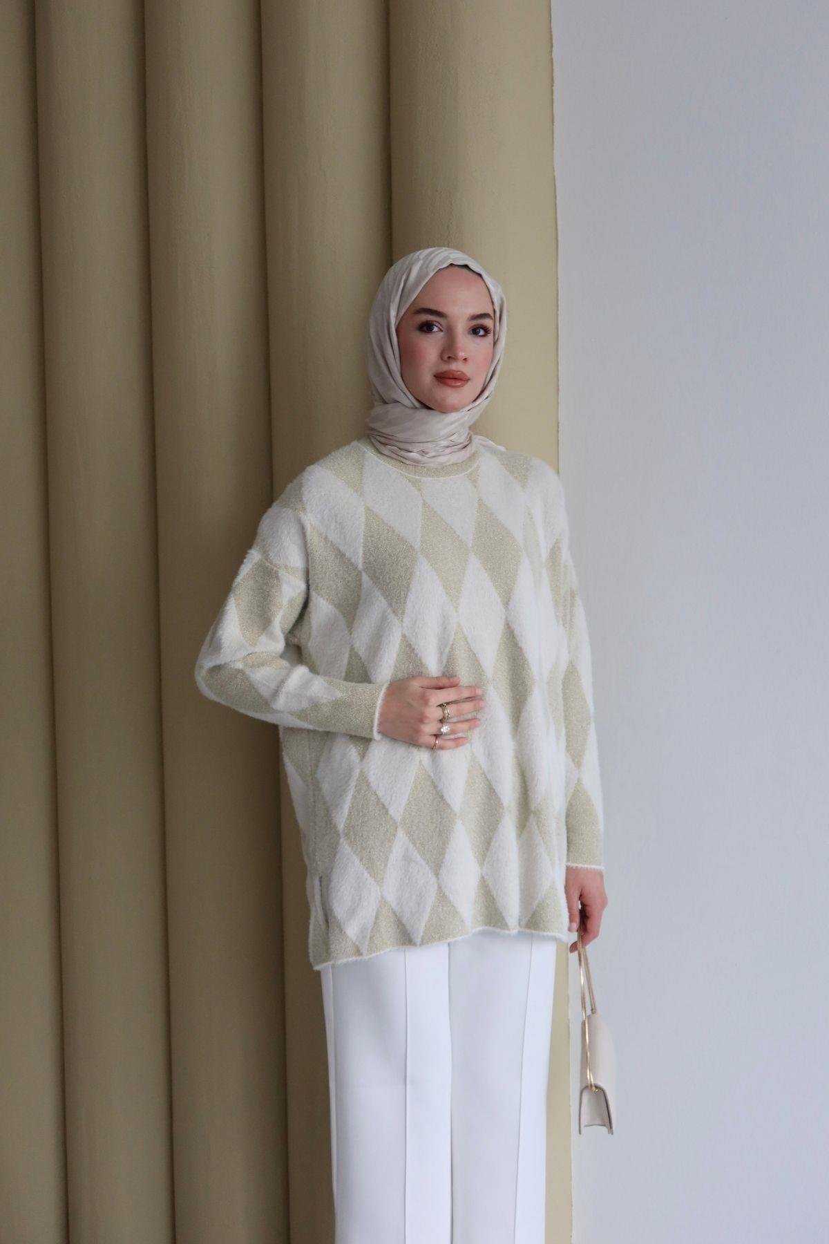 Lisa Baklava Desen Angora Tunik Ekru
