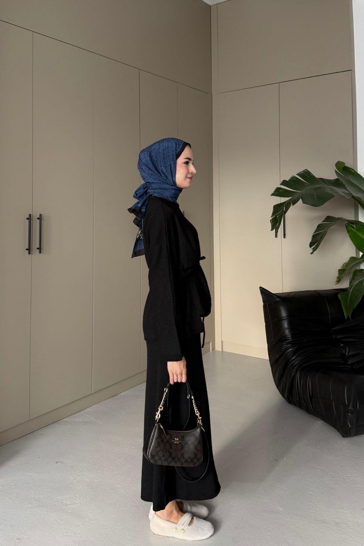 Lizy Hırkalı Triko Elbise Siyah