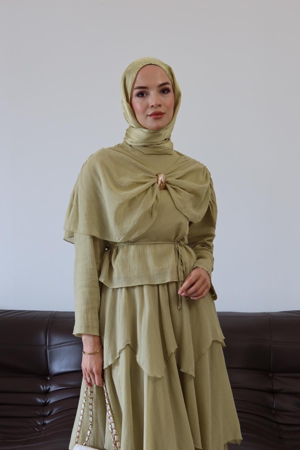 Maya Broş Detay Takım Yağ Yeşili