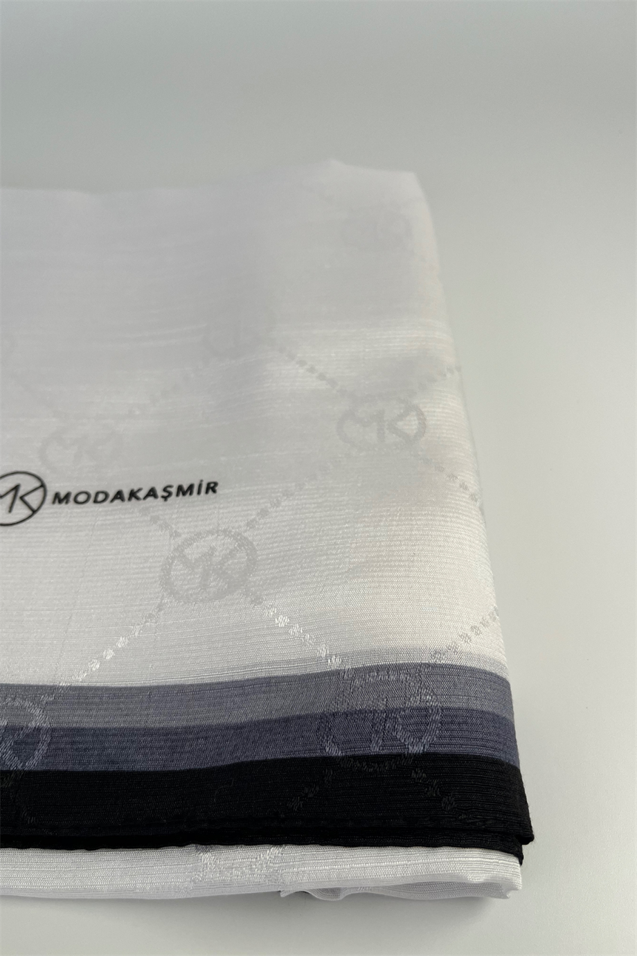 Modakaşmir Monogram Şal Beyaz