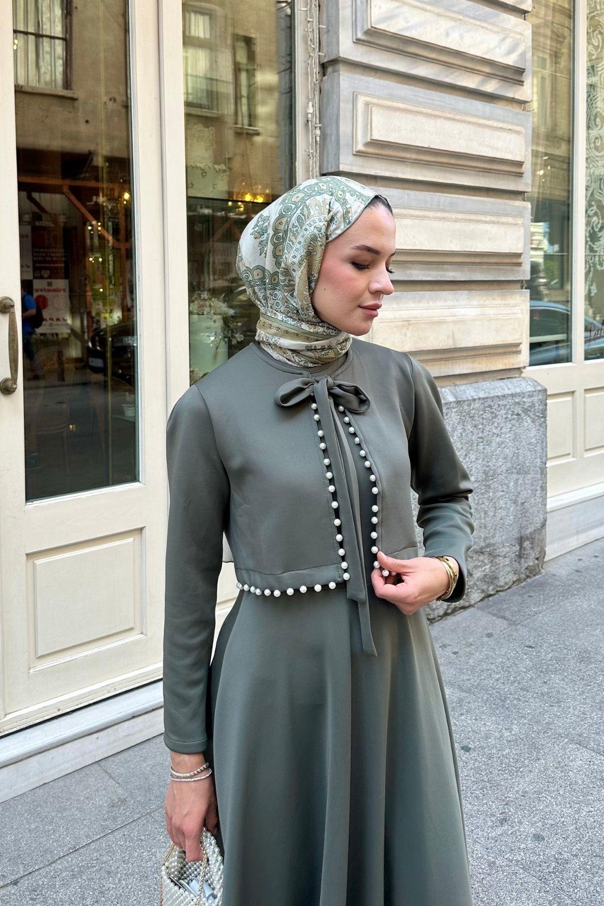 Mona Elbise Haki