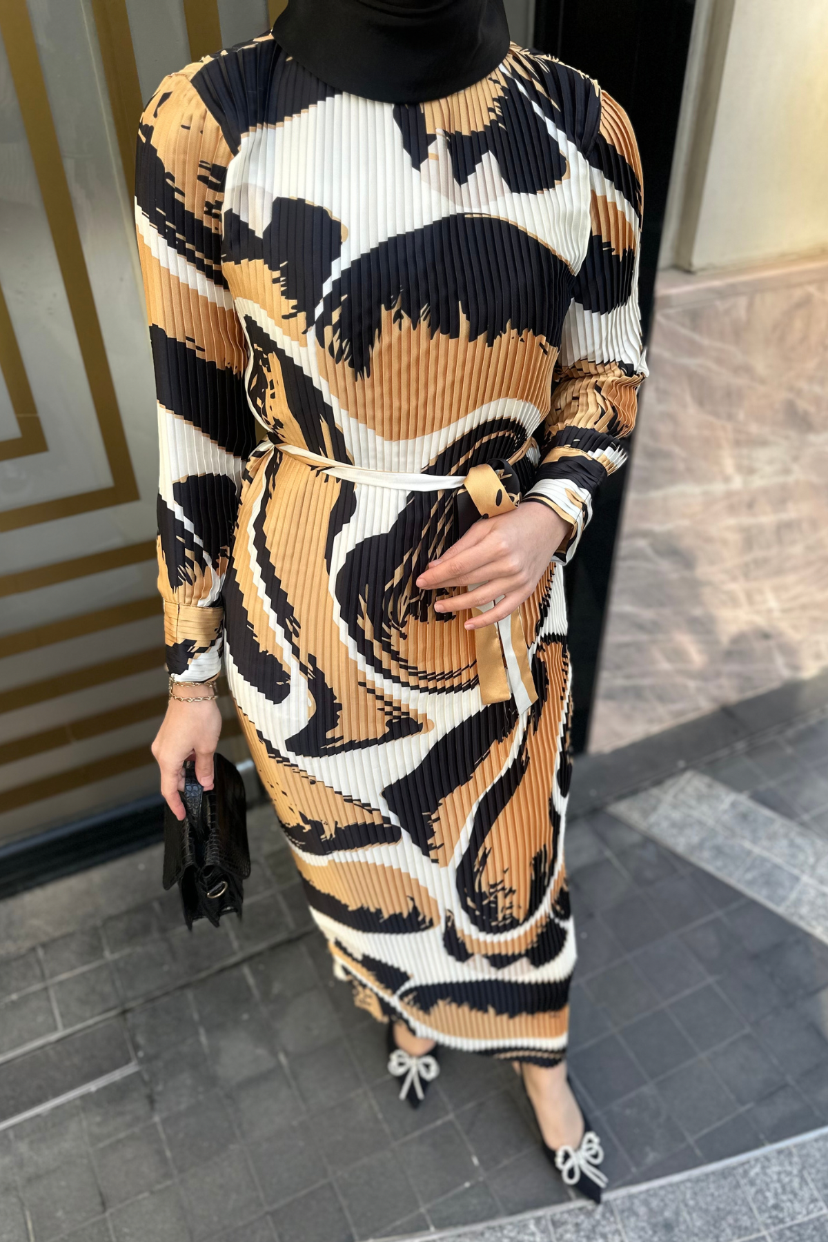 Monica Elbise Gold