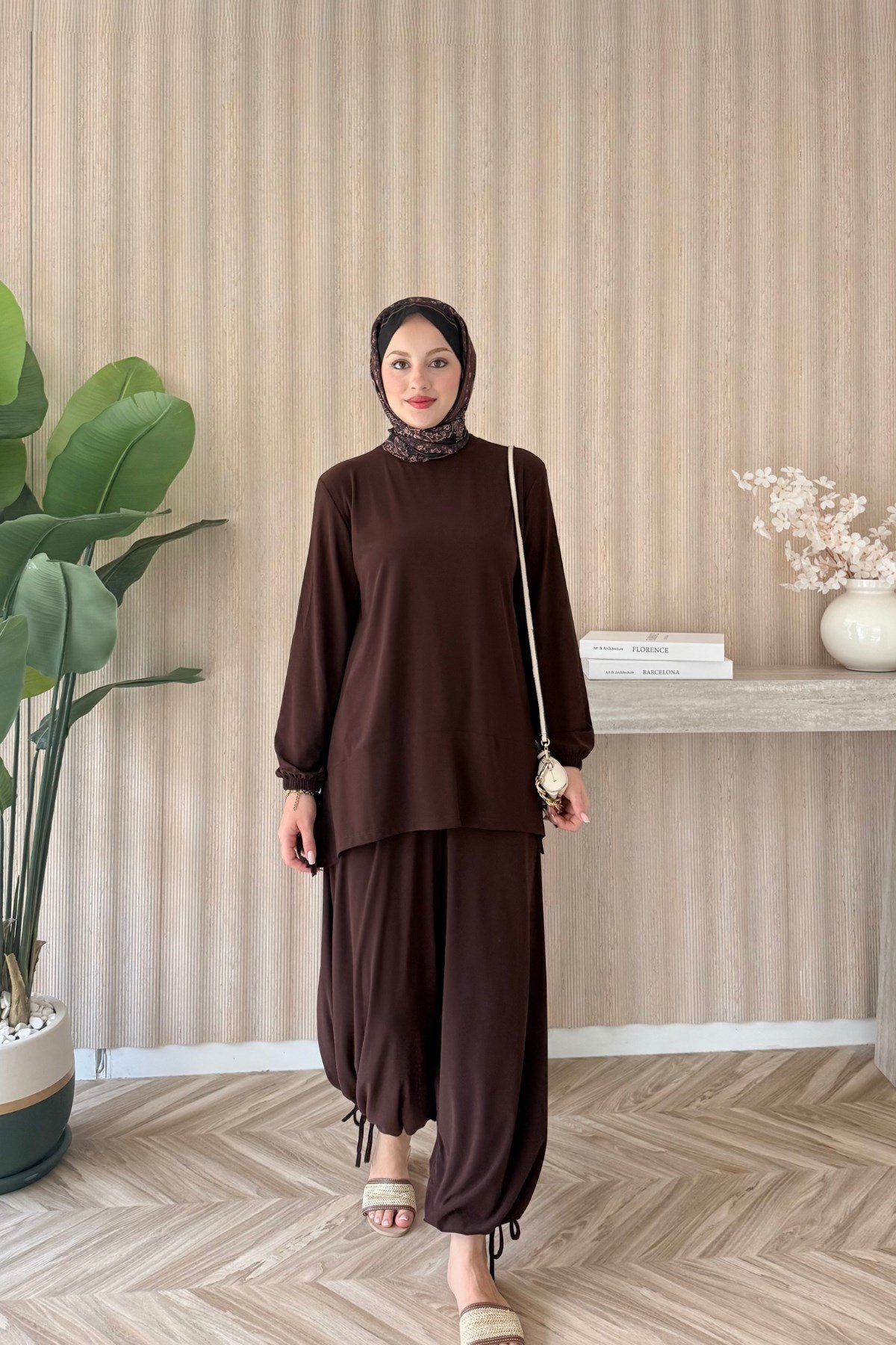 Pelta Şalvarlı Takım Kahve