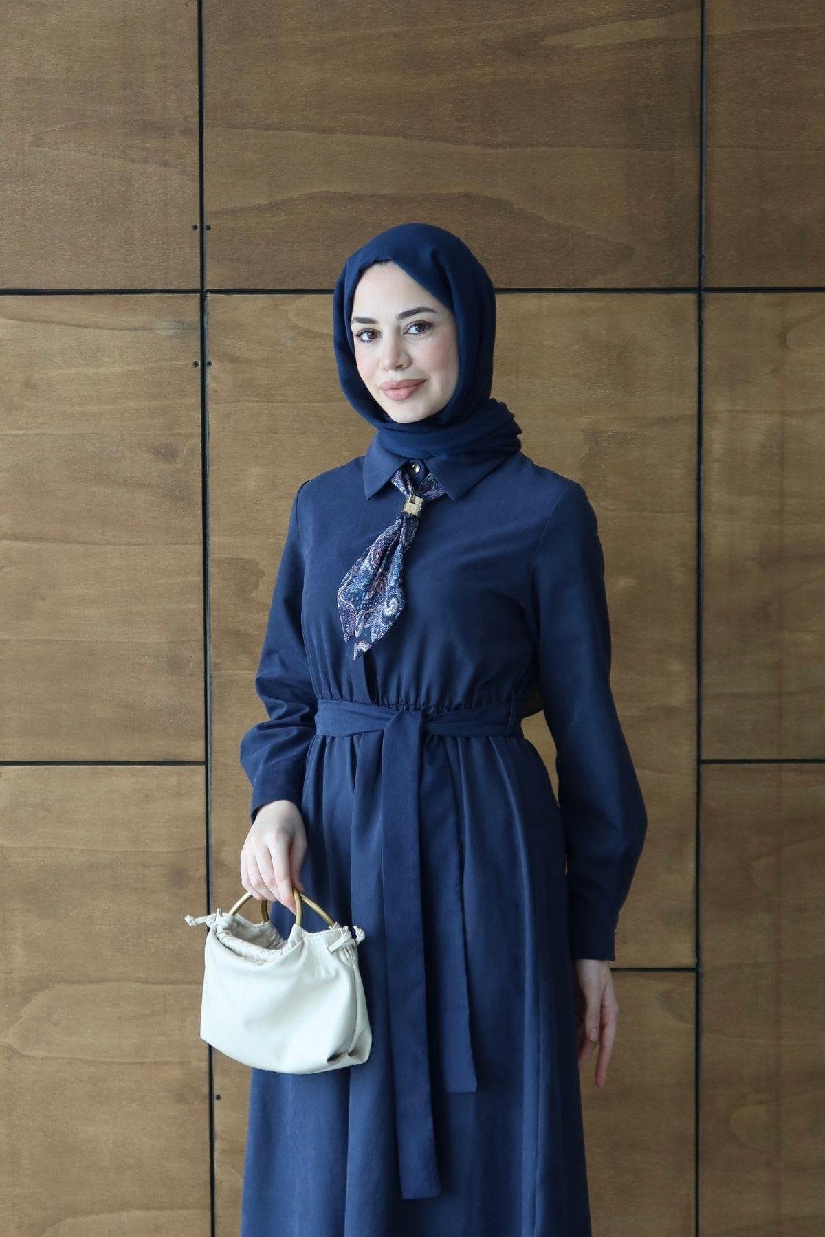 Peny Fularlı Elbise Lacivert