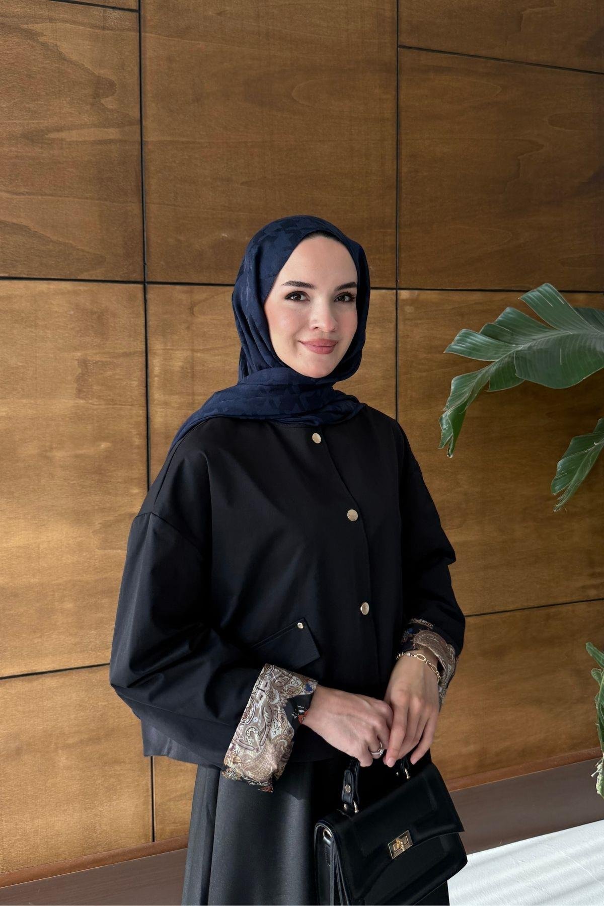 Rina Çıtçıtlı Ceket Siyah