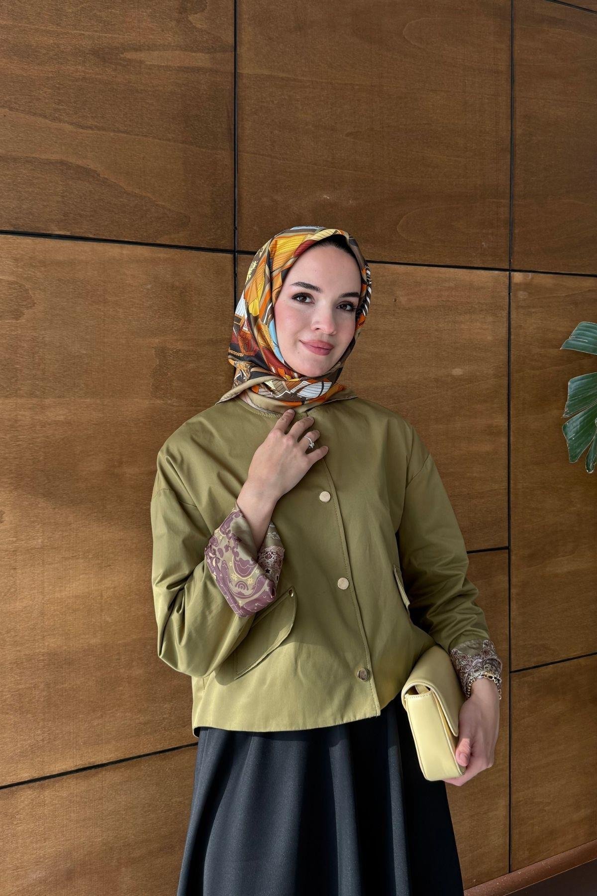 Rina Çıtçıtlı Ceket Yağ Yeşili