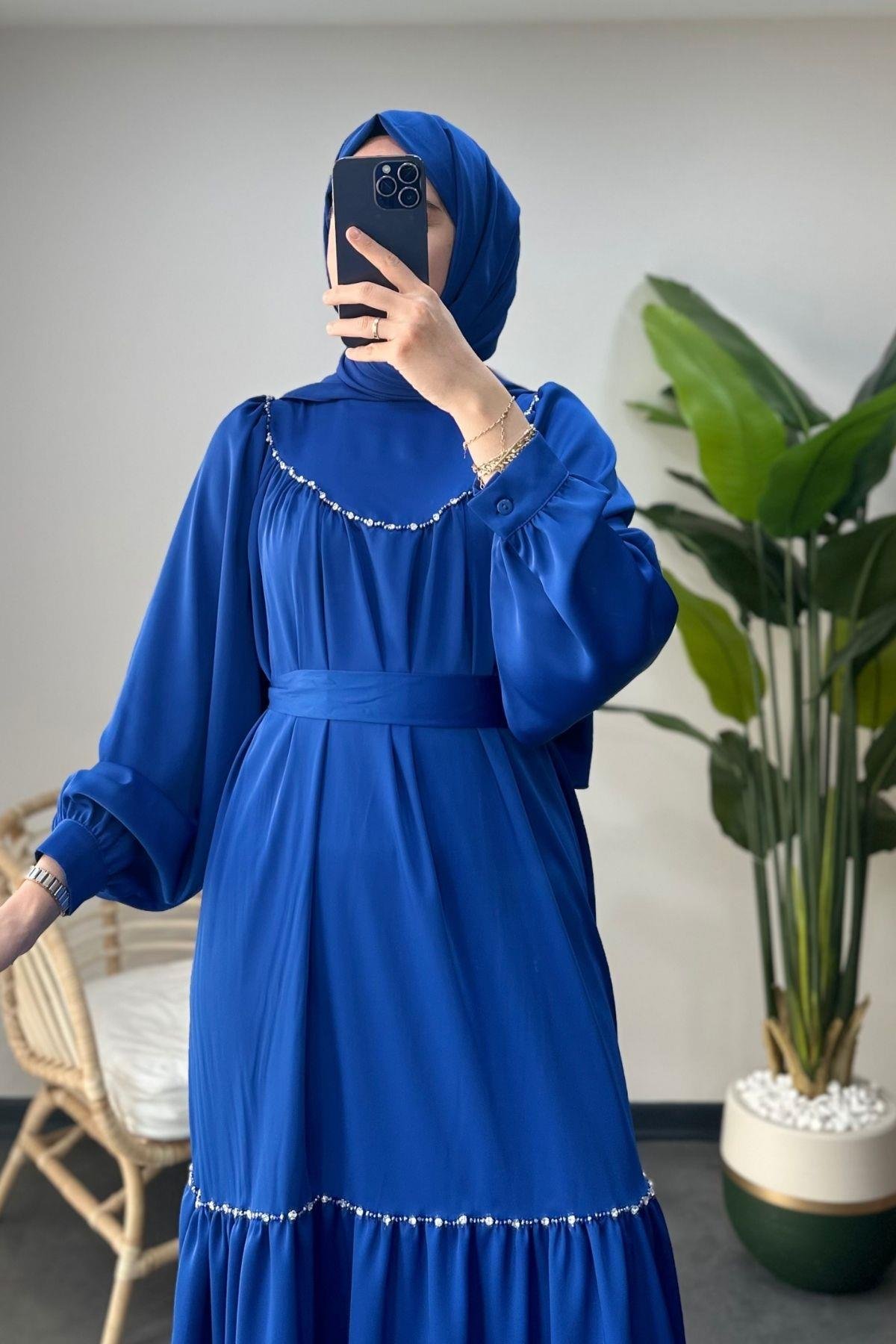 Ruby Elbise Saks Mavisi