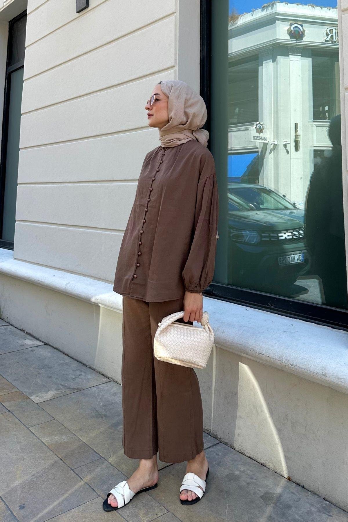 Tina Düğmeli Keten Takım Kahverengi