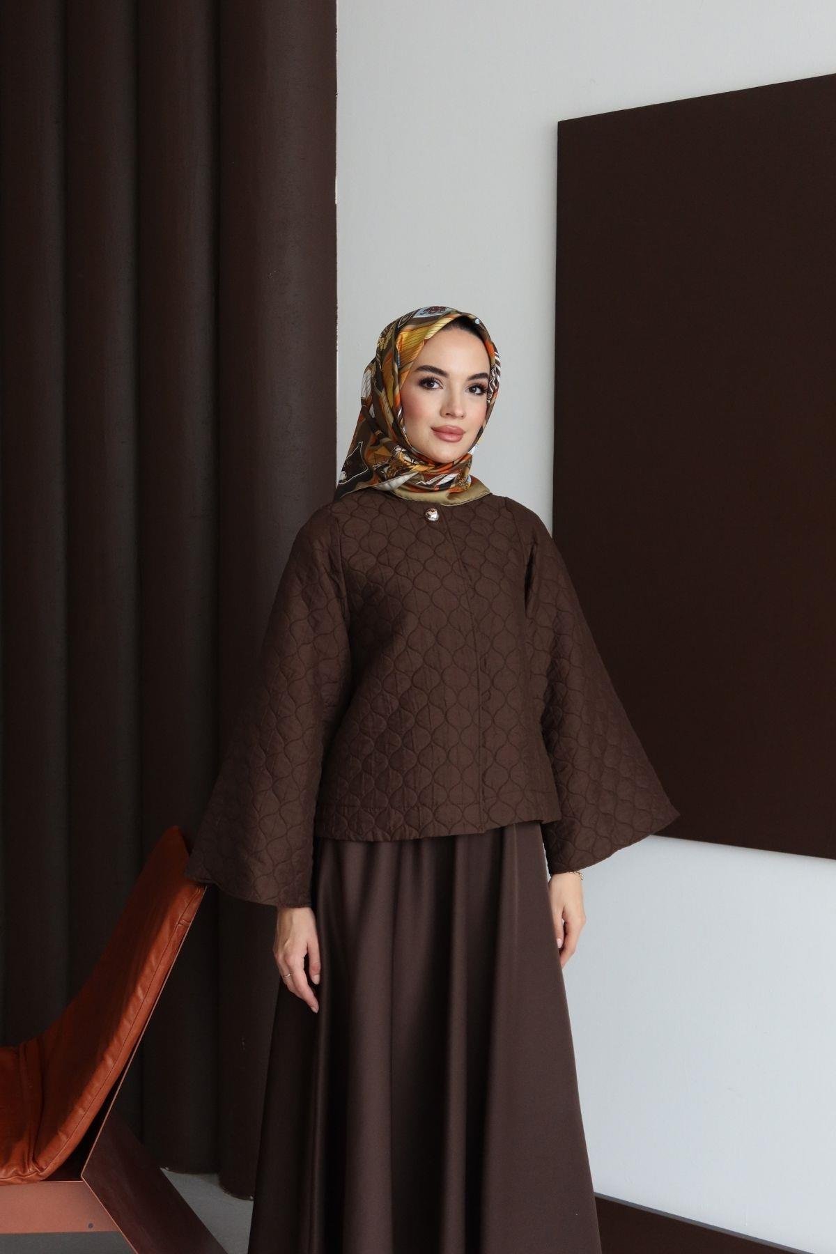 Velina Kapitone Takım Kahve