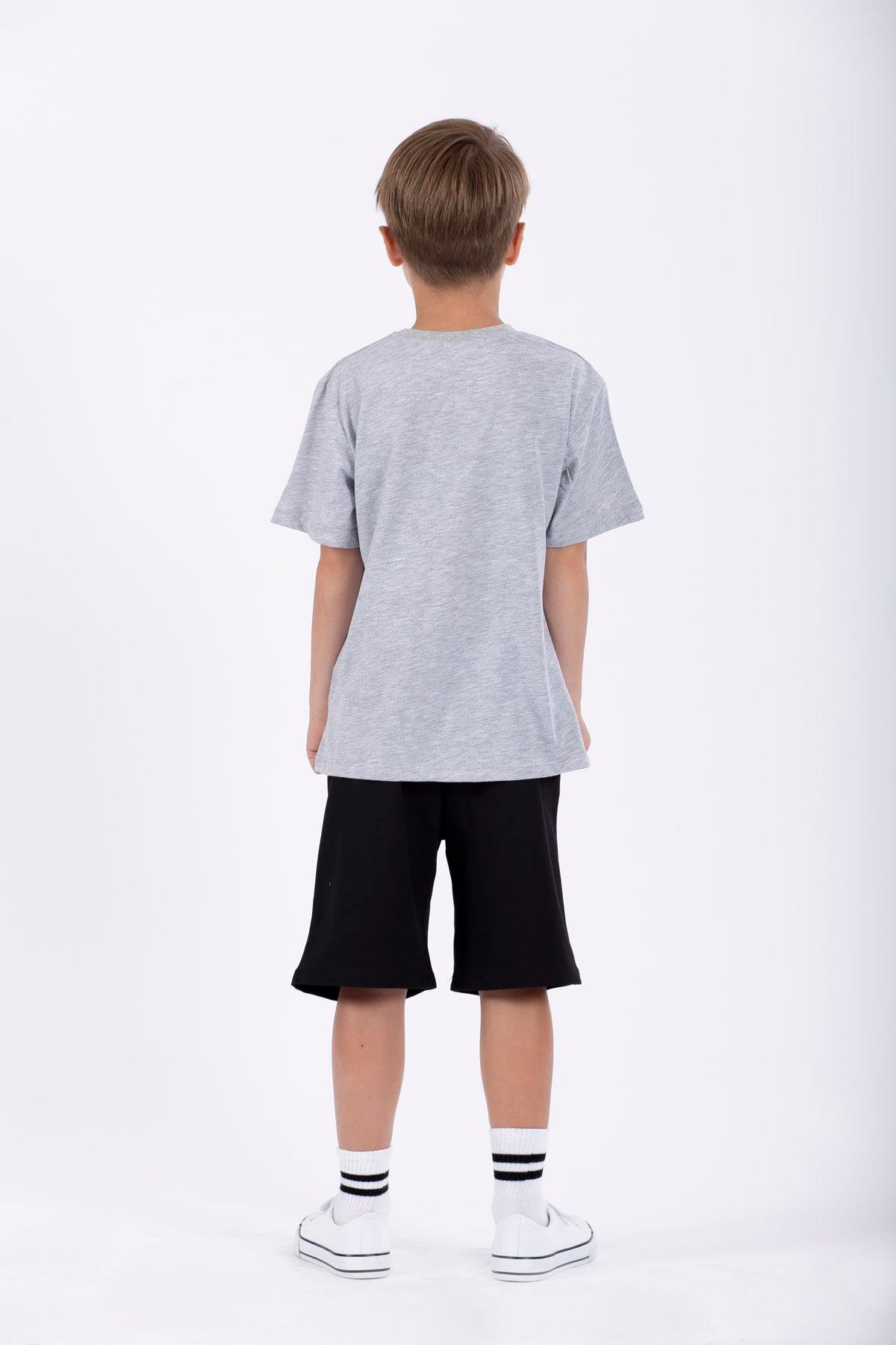 Bisiklet Yaka Kısa Kol Classıc Collectıon Baskılı Gri Renk Erkek Çocuk Kaprılı Takım