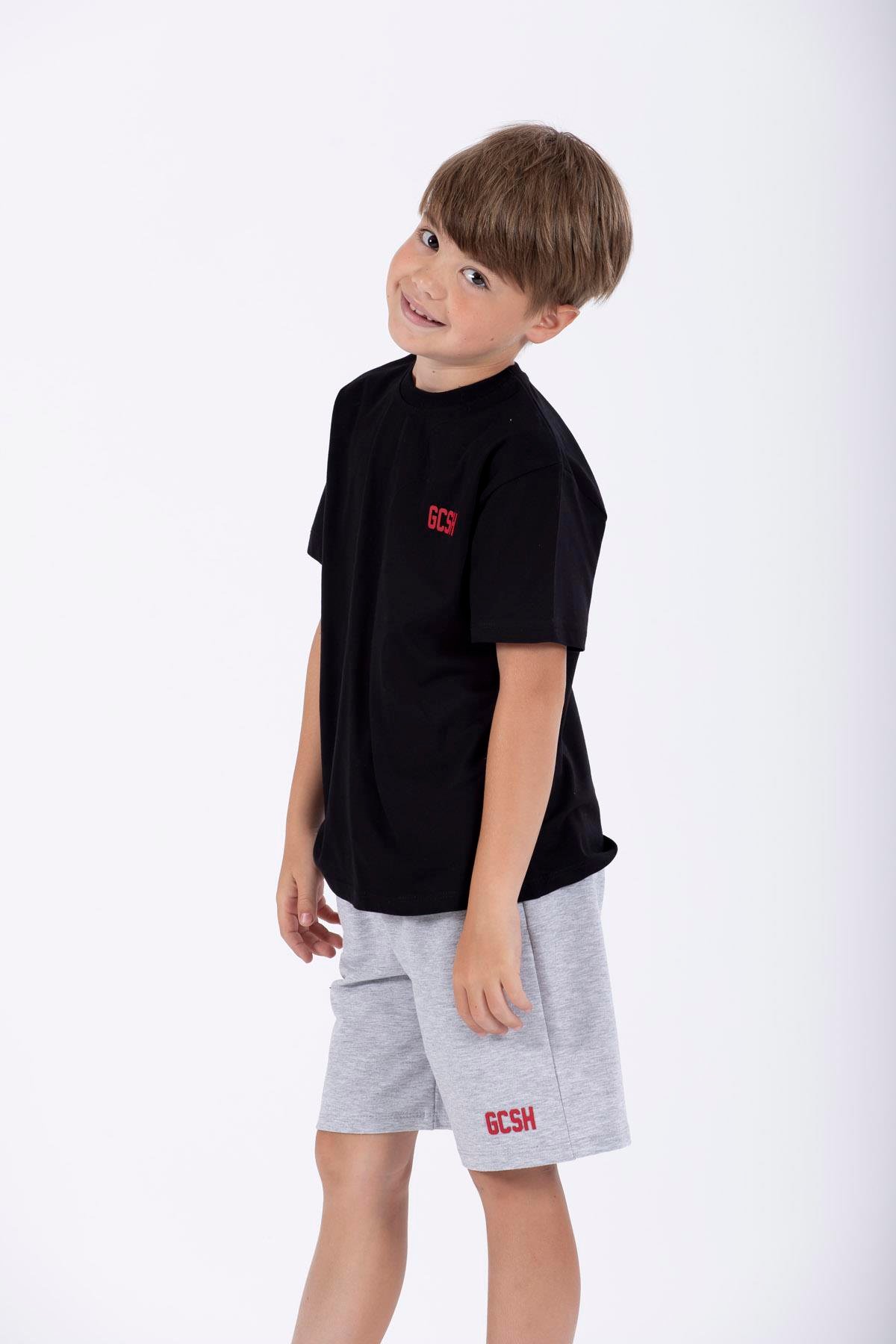 Bisiklet Yaka Kısa Kol GCSH Arma Baskılı Siyah Renk Erkek Çocuk Sortlu Takım