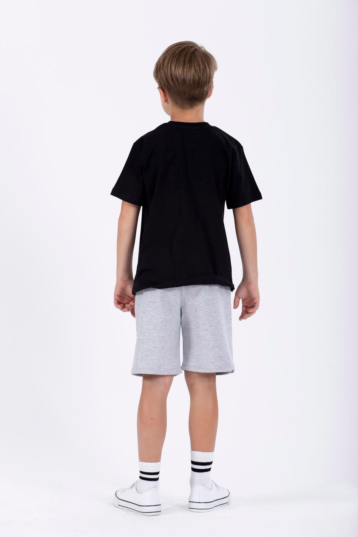 Bisiklet Yaka Kısa Kol GCSH Arma Baskılı Siyah Renk Erkek Çocuk Sortlu Takım