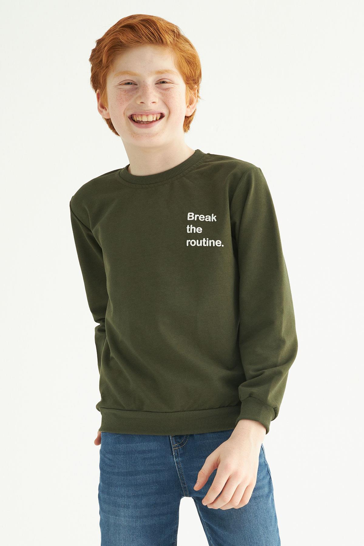 Bisiklet Yaka Uzun Kol Yazı Baskılı Haki Renk Erkek Çocuk Sweatshirt