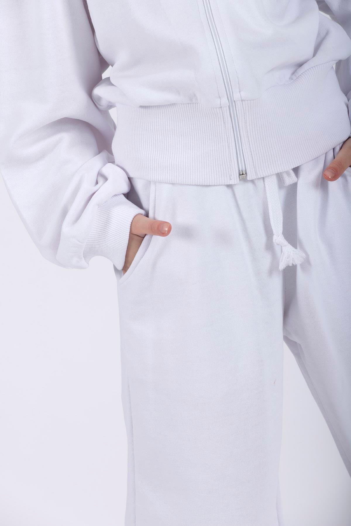 Kapüşonlu Uzun Kol Bol Kesım Beyaz Renk Kız Çocuk Esofman Takım