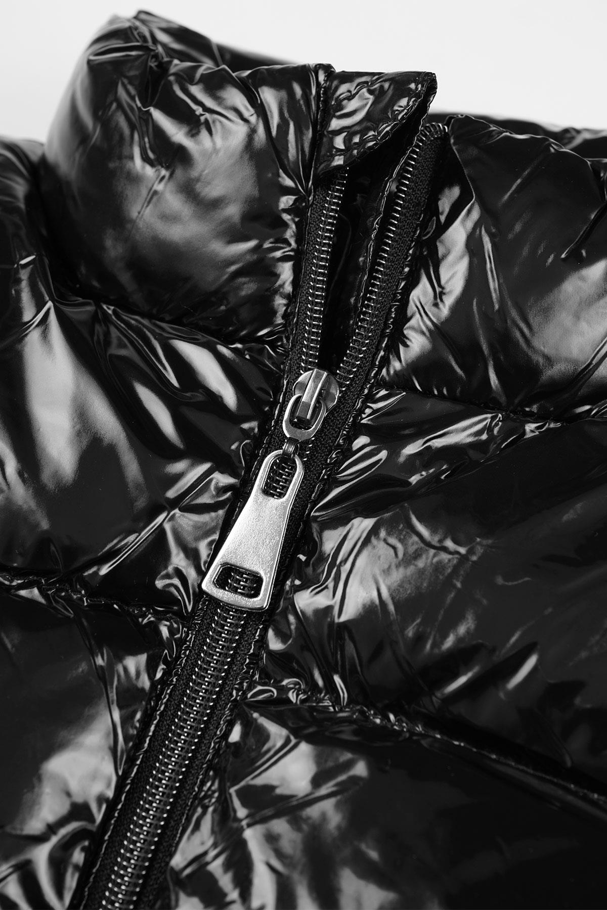 Kapüşonlu Uzun Kol Beli Lastikli Siyah Renk Kız Çocuk Mont