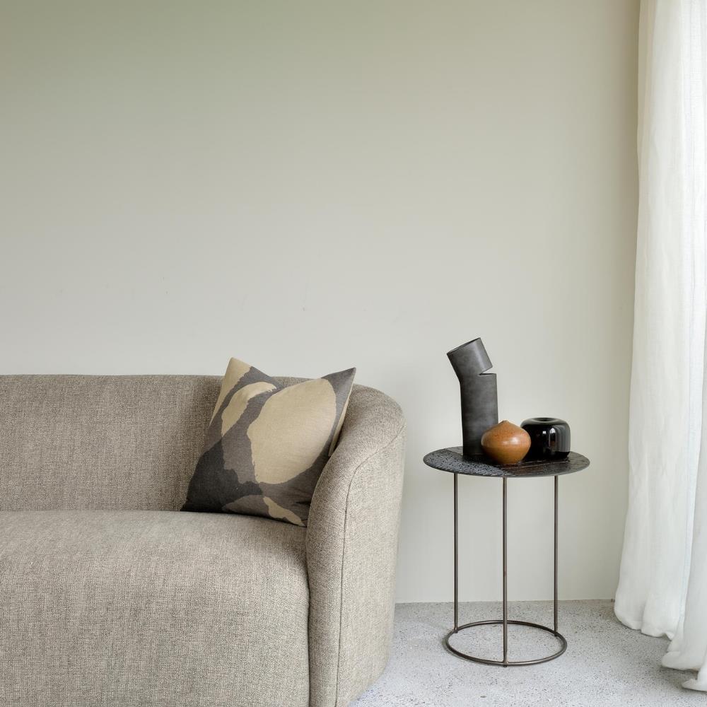 Celeste Yan Sehpa-Lava Black