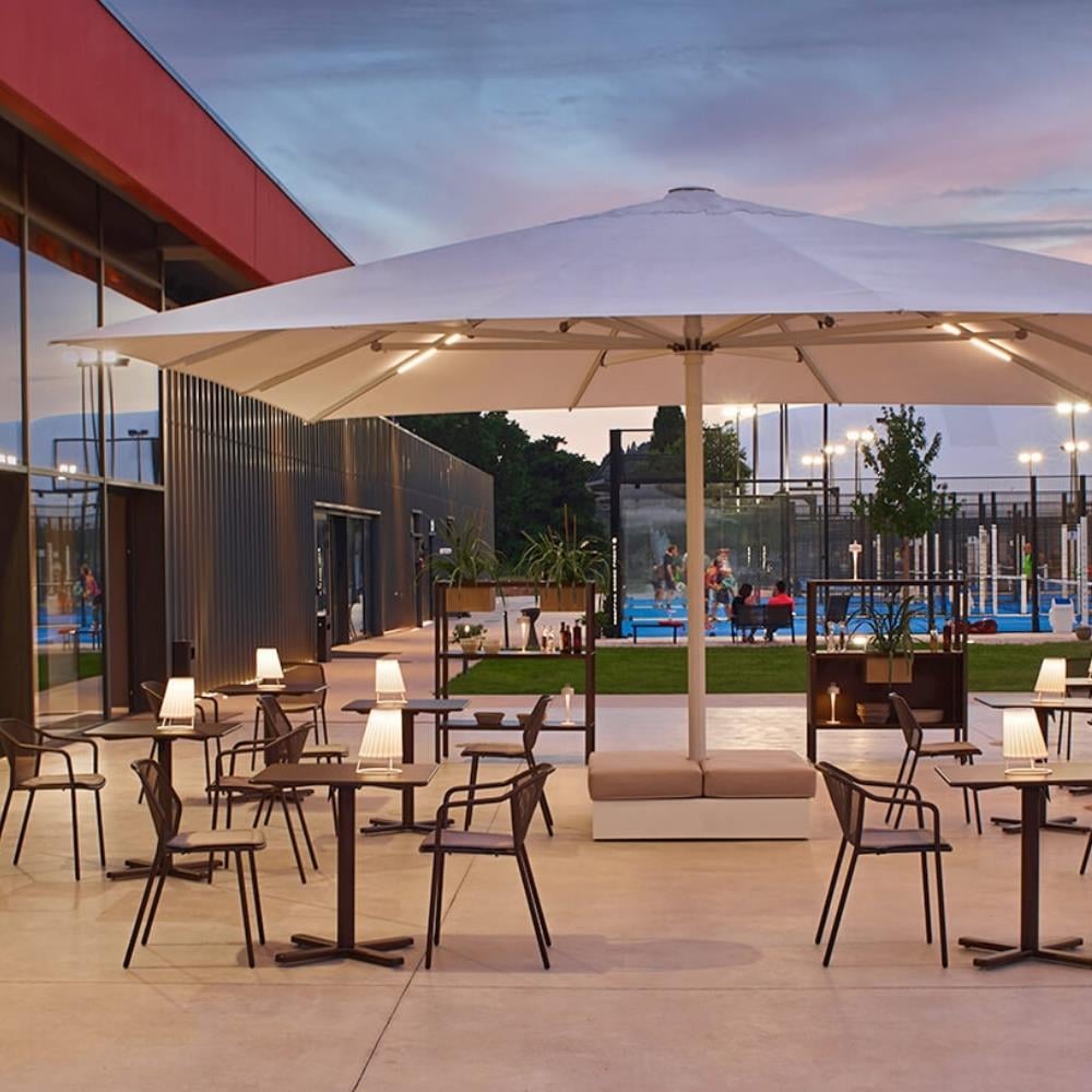 Emu Darwin İstiflenebilir Kolsuz Sandalye