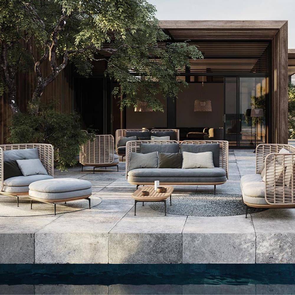 Mistral Alçak Sırtlı Kanepe-İskelet Meteor-Natural Teak-Koala Wicker (Sunbrella Minder Dahil)