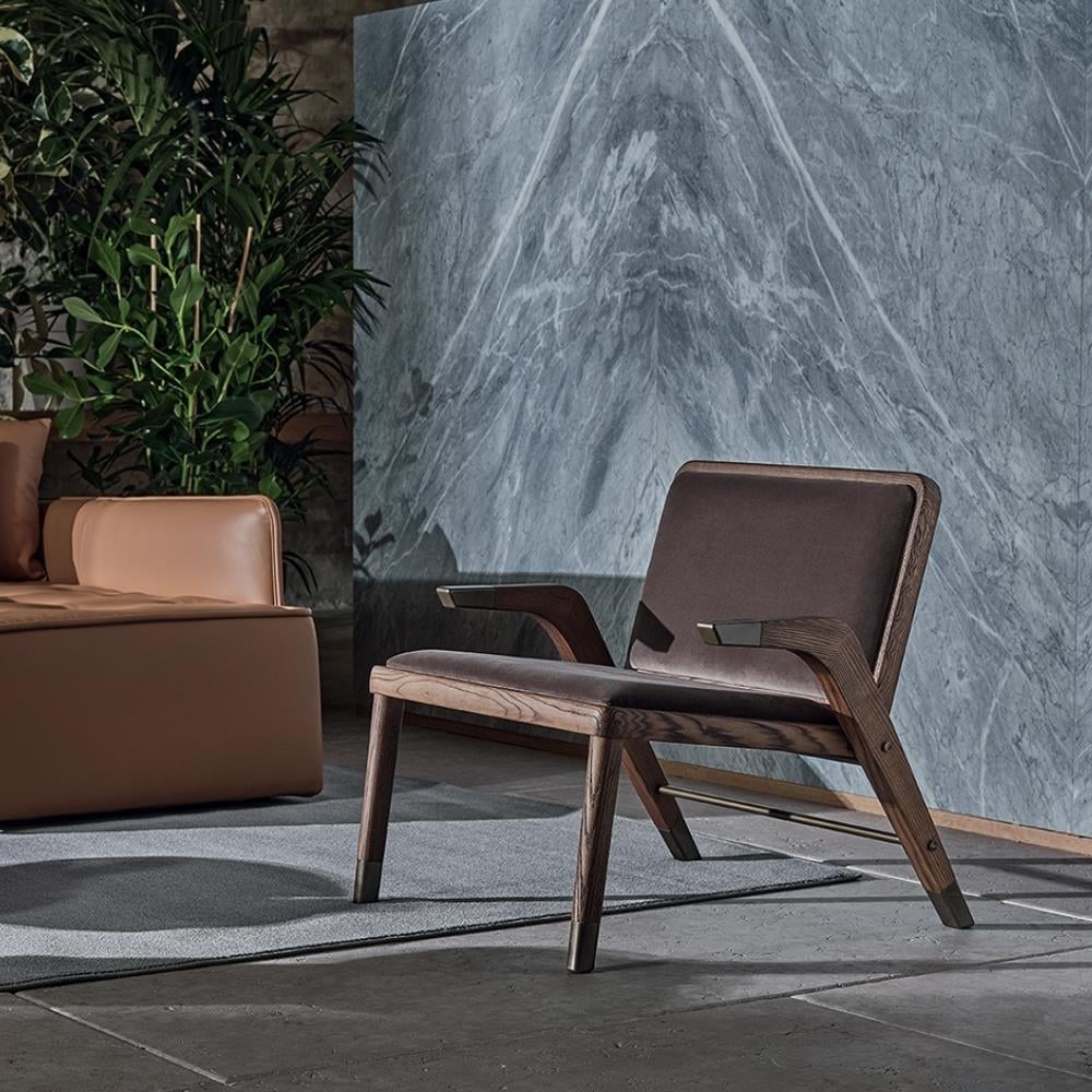 Lady Tekli Koltuk-Frame Oak (L110)-Decorative Details Aged Brass (M328)-Seat and Back Cushion Renna (TTENO006)