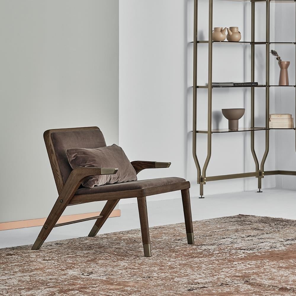 Lady Tekli Koltuk-Frame Solid Walnut (L006)-Decorative Details Aged Brass (M328)-Seat and Back Cushion Cappuccino (TEVS007)