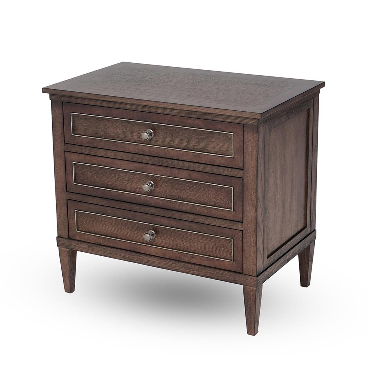 Veranda / Manchester Komodin 81.3W x 50.8D x 74.9H cm