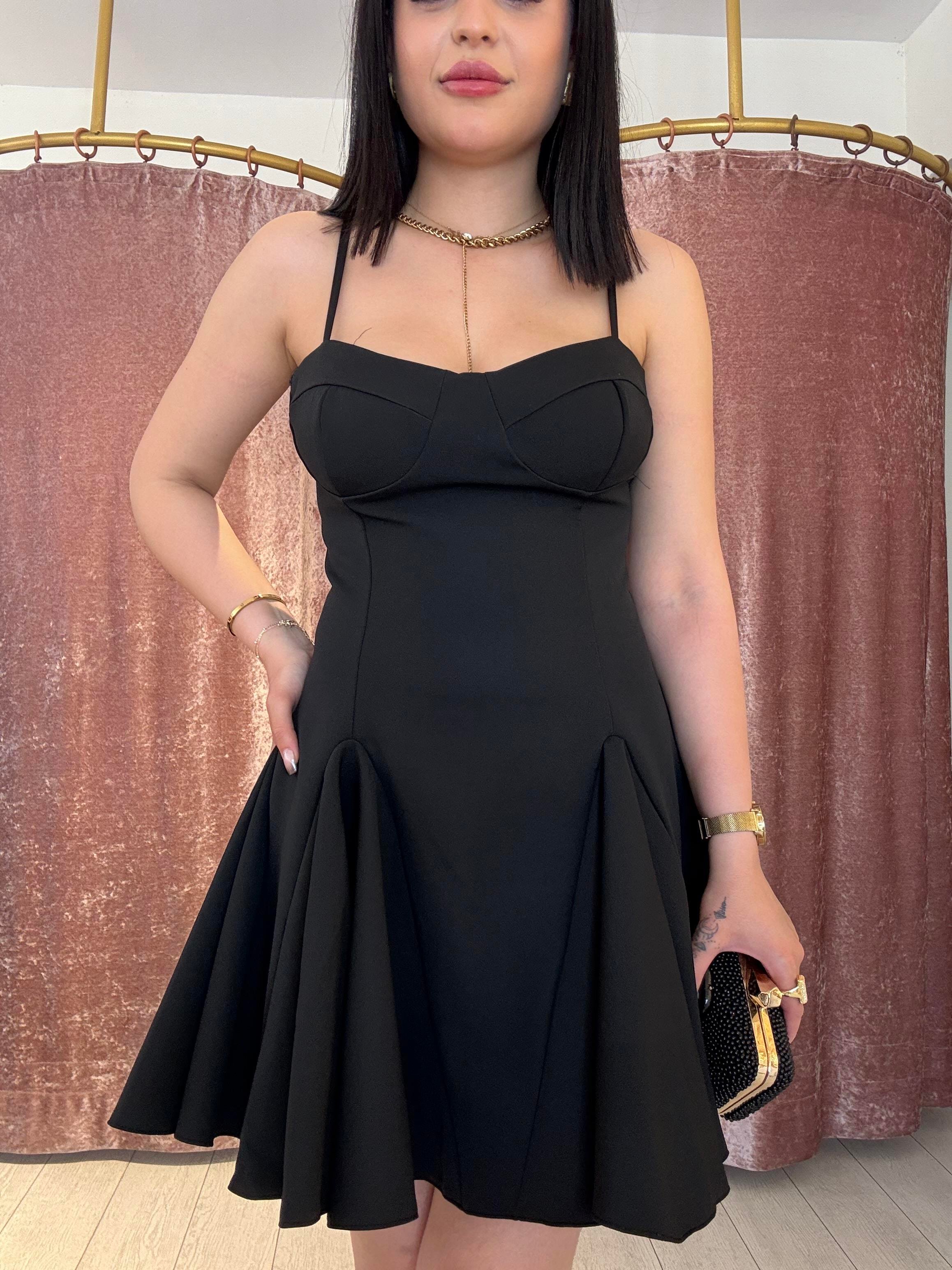 Ayarlanabilir Askılı Gece Elbisesi Siyah