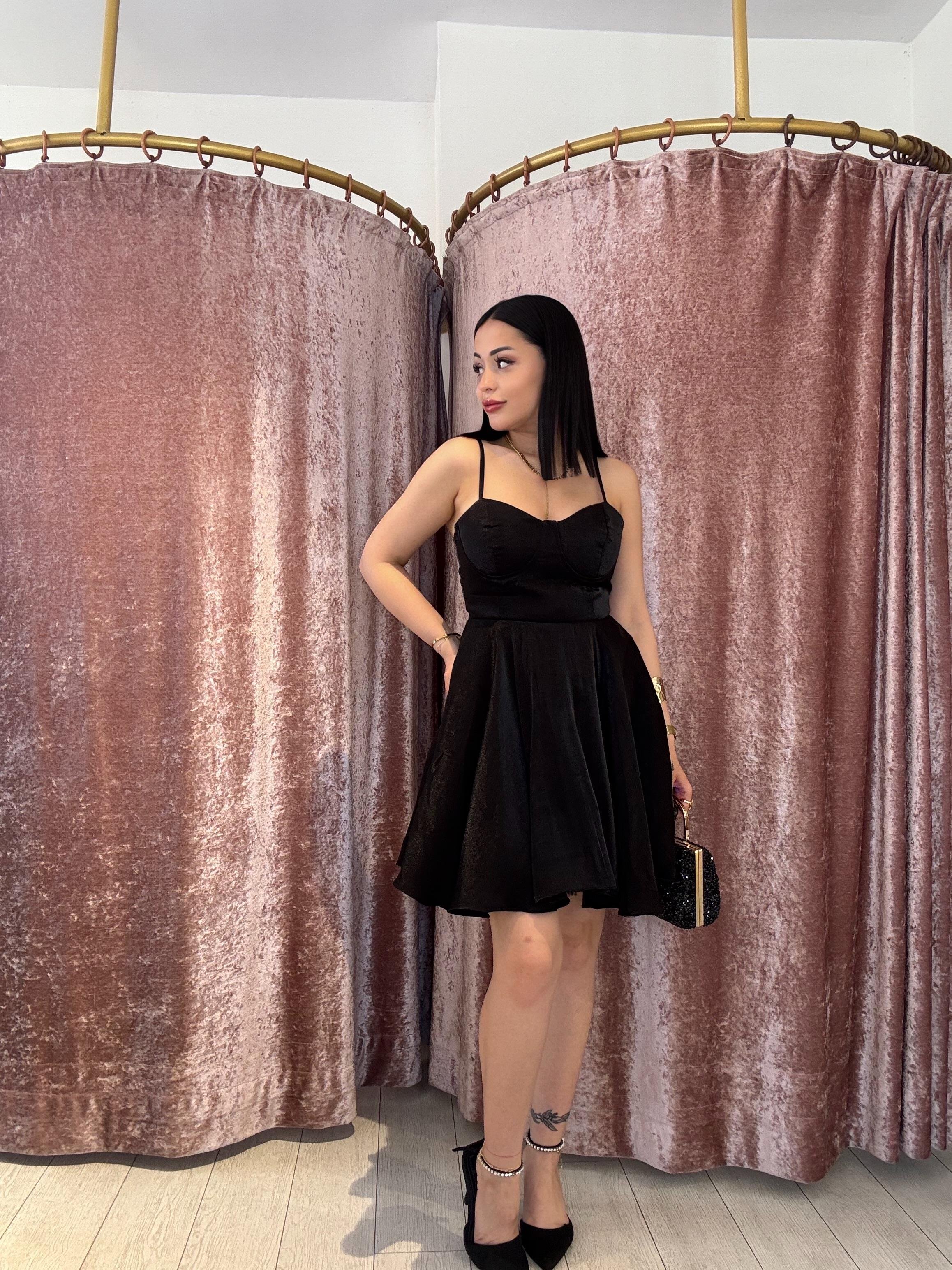 Ayarlanabilir Askılı Saten Elbise Siyah