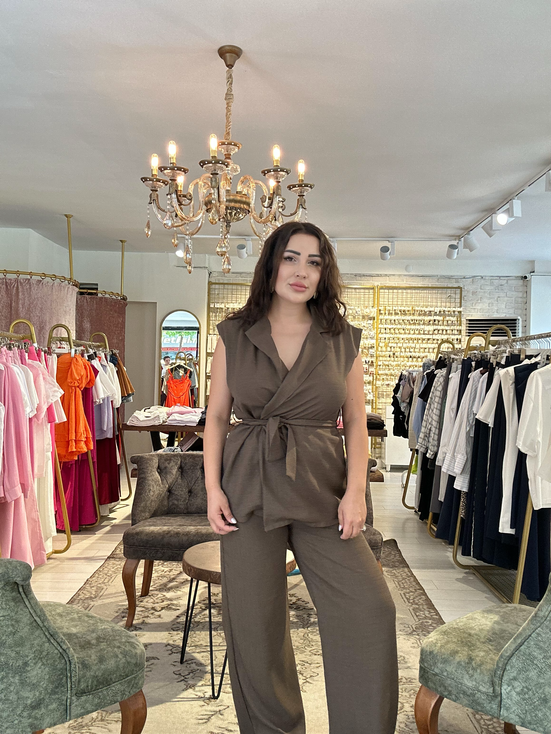 Belden Baglamalı Yelek Pantolon Takım Kahverengi