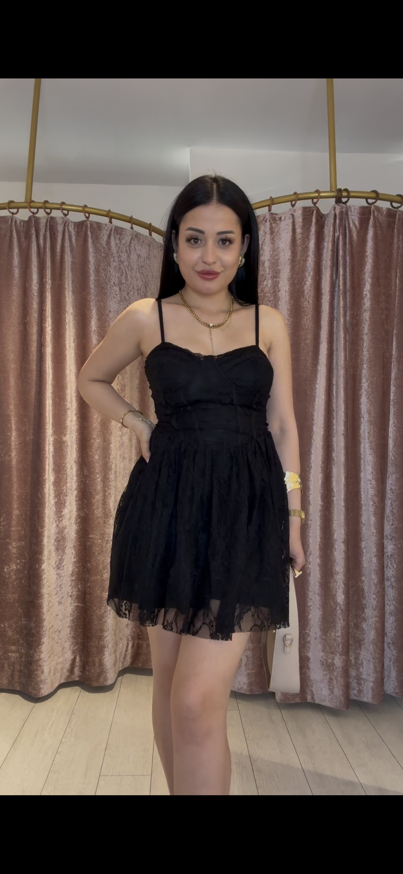 Dantel Detay Gece Elbisesi Siyah