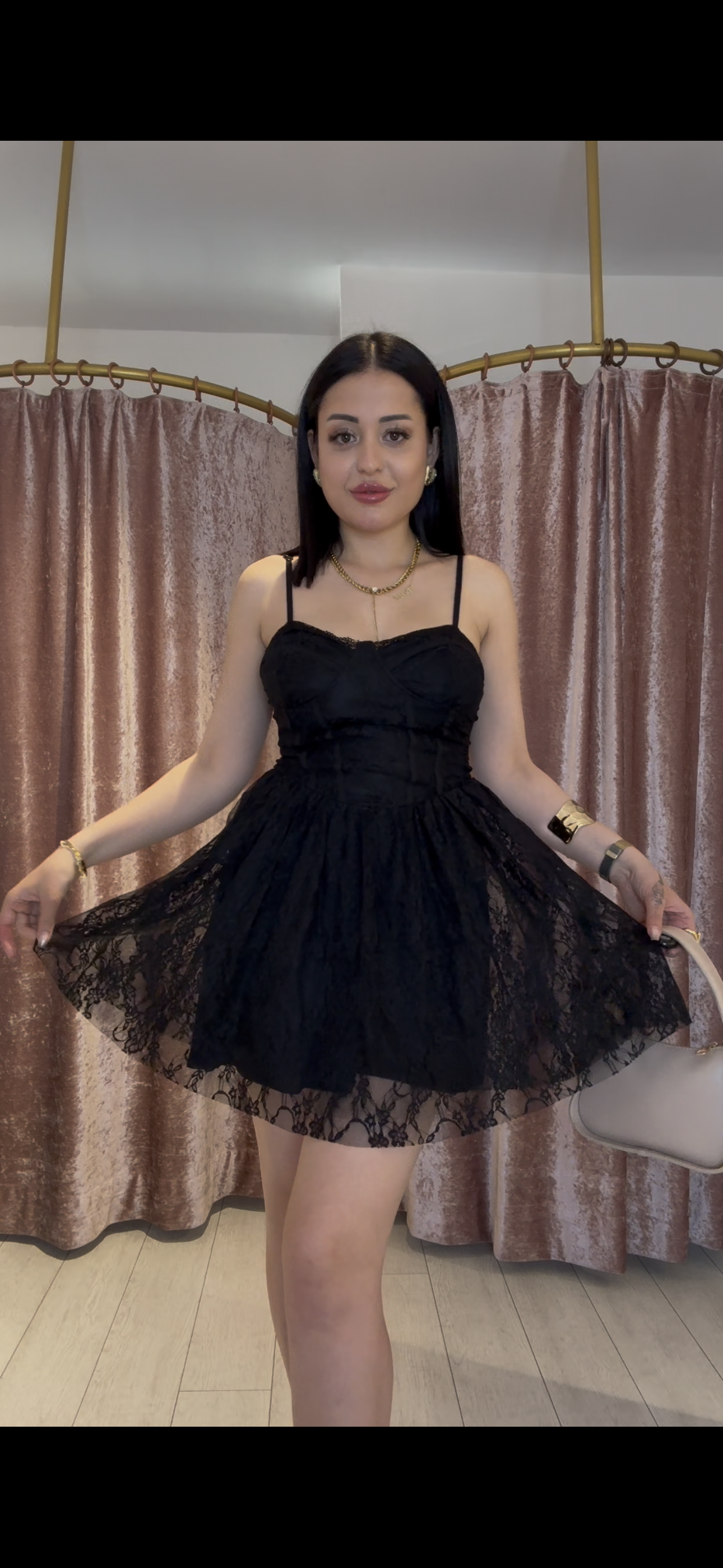 Dantel Detay Gece Elbisesi Siyah