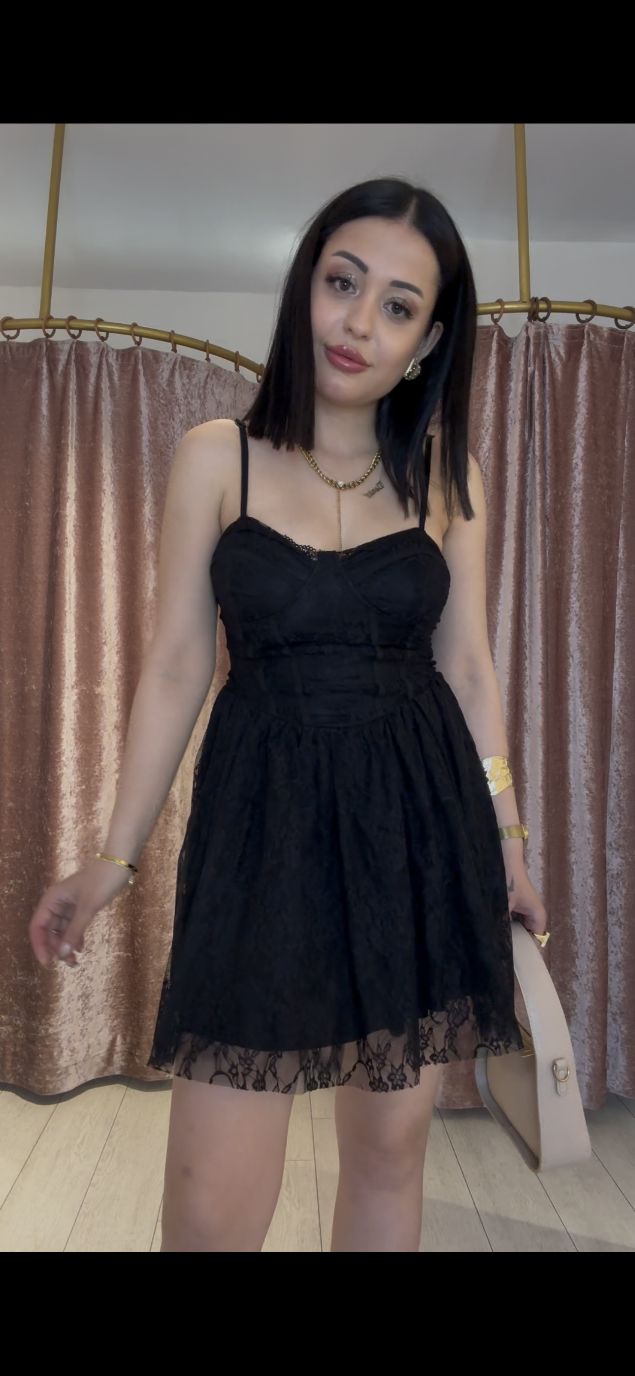 Dantel Detay Gece Elbisesi Siyah