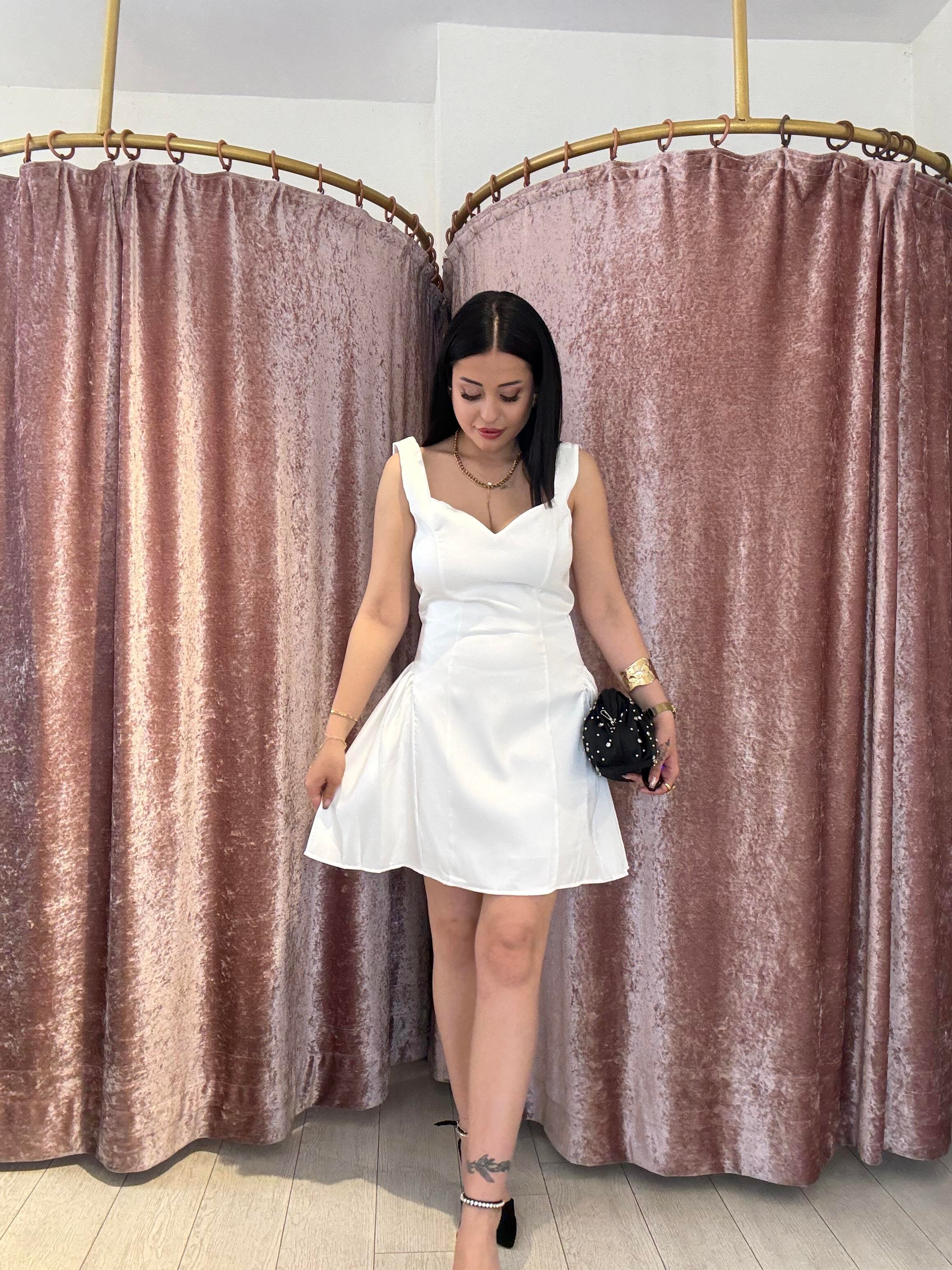 Kalın Askılı Parlak Kumaş Elbise Beyaz