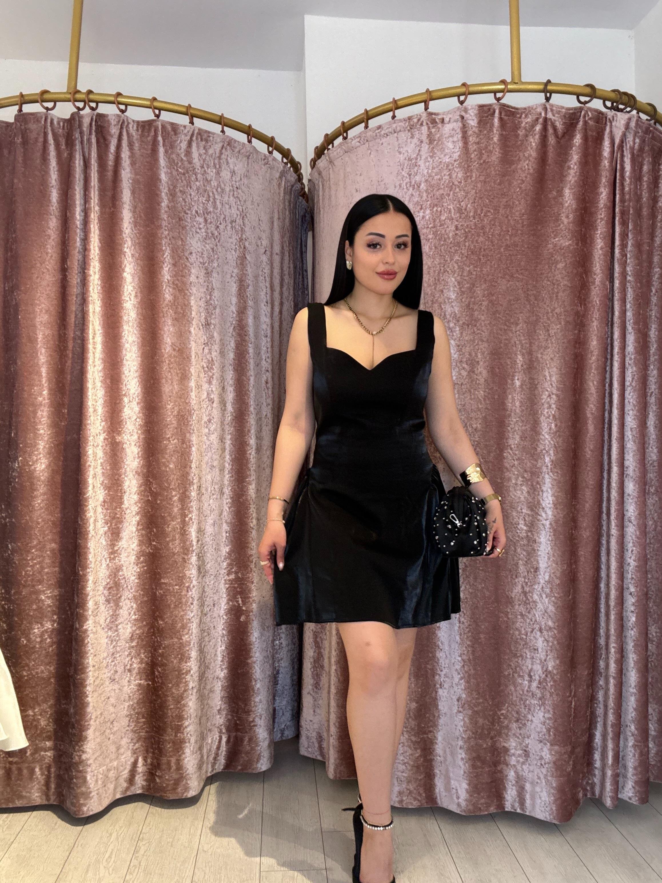 Kalın Askılı Parlak Kumaş Elbise Siyah