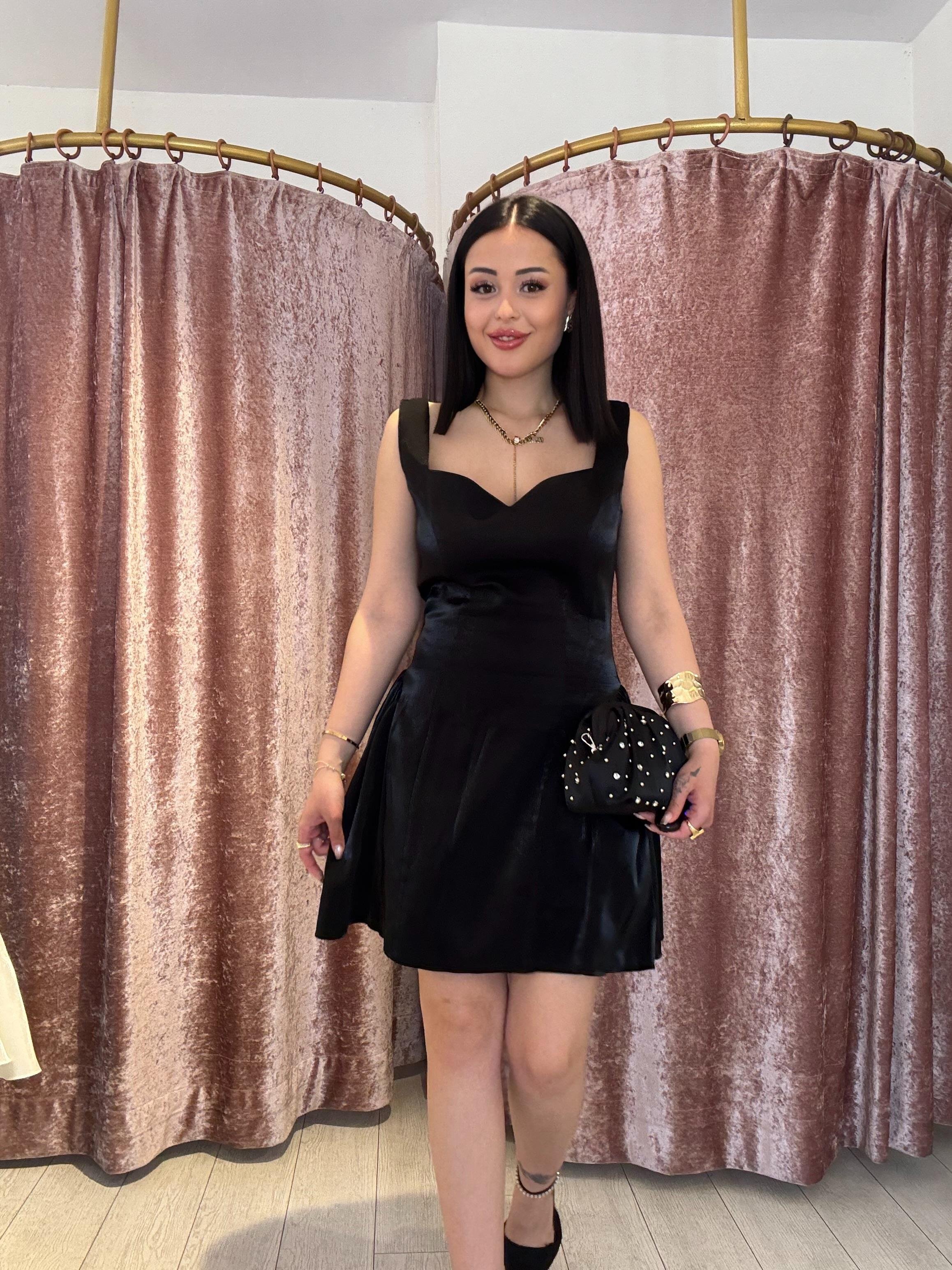 Kalın Askılı Parlak Kumaş Elbise Siyah