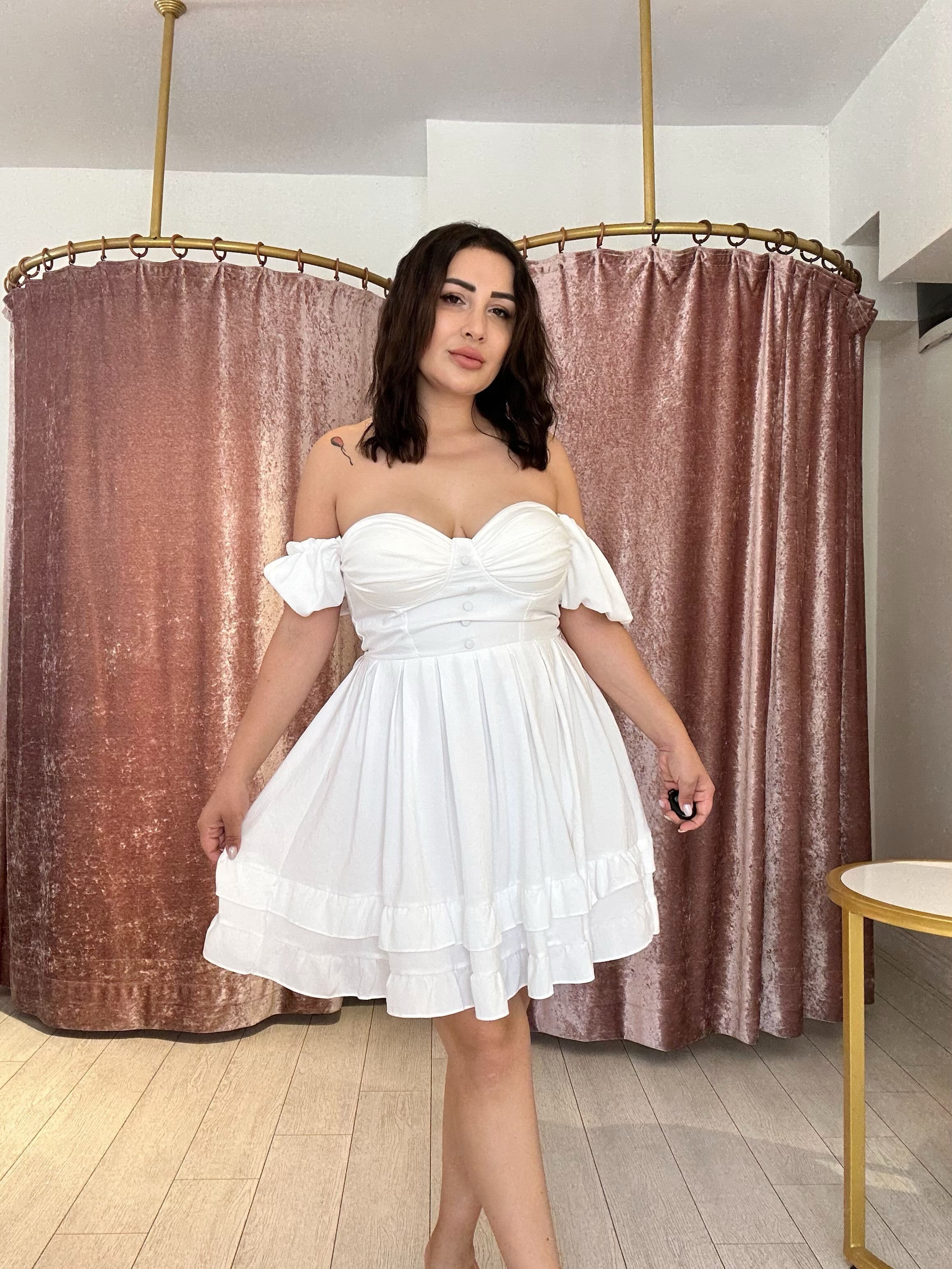 Kol Detay Mini Elbise Beyaz